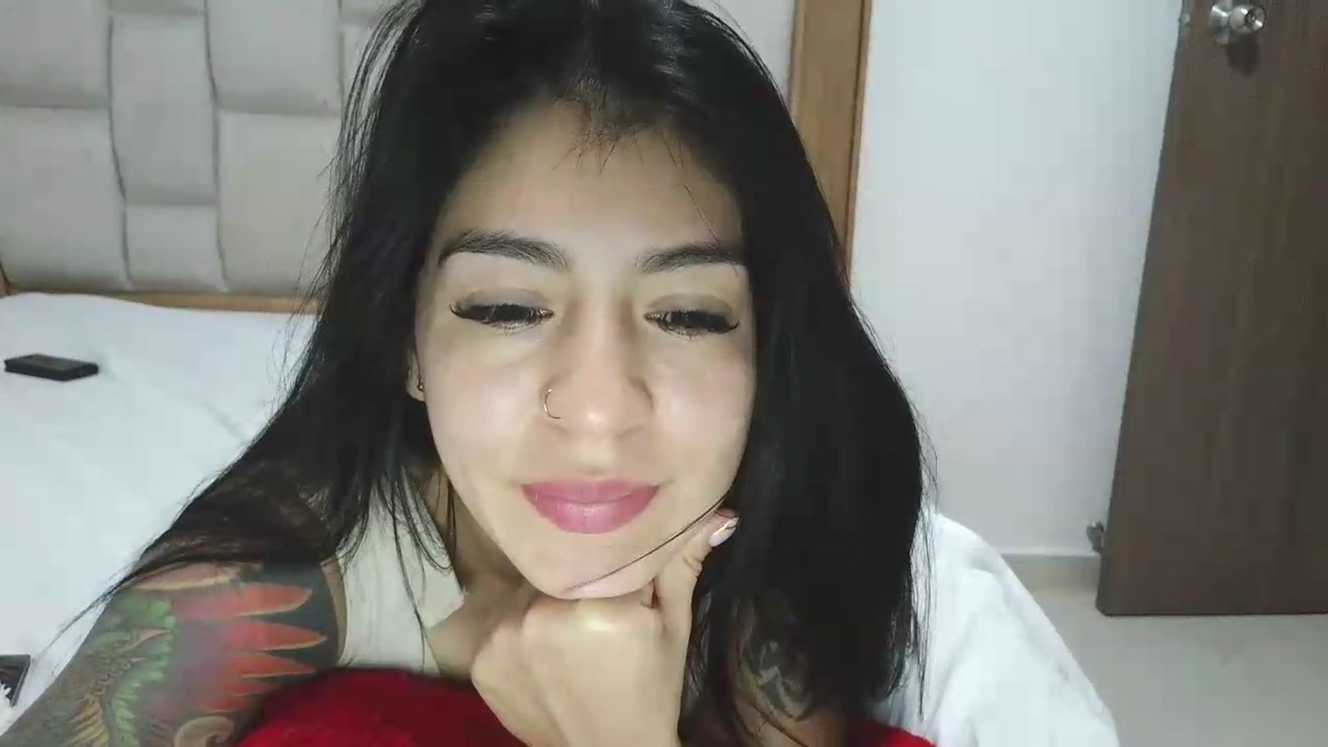 Gallery image thumbnail from yesicat's myfreecams stream on, 06/14/2026, 04:44 image 18 of 20