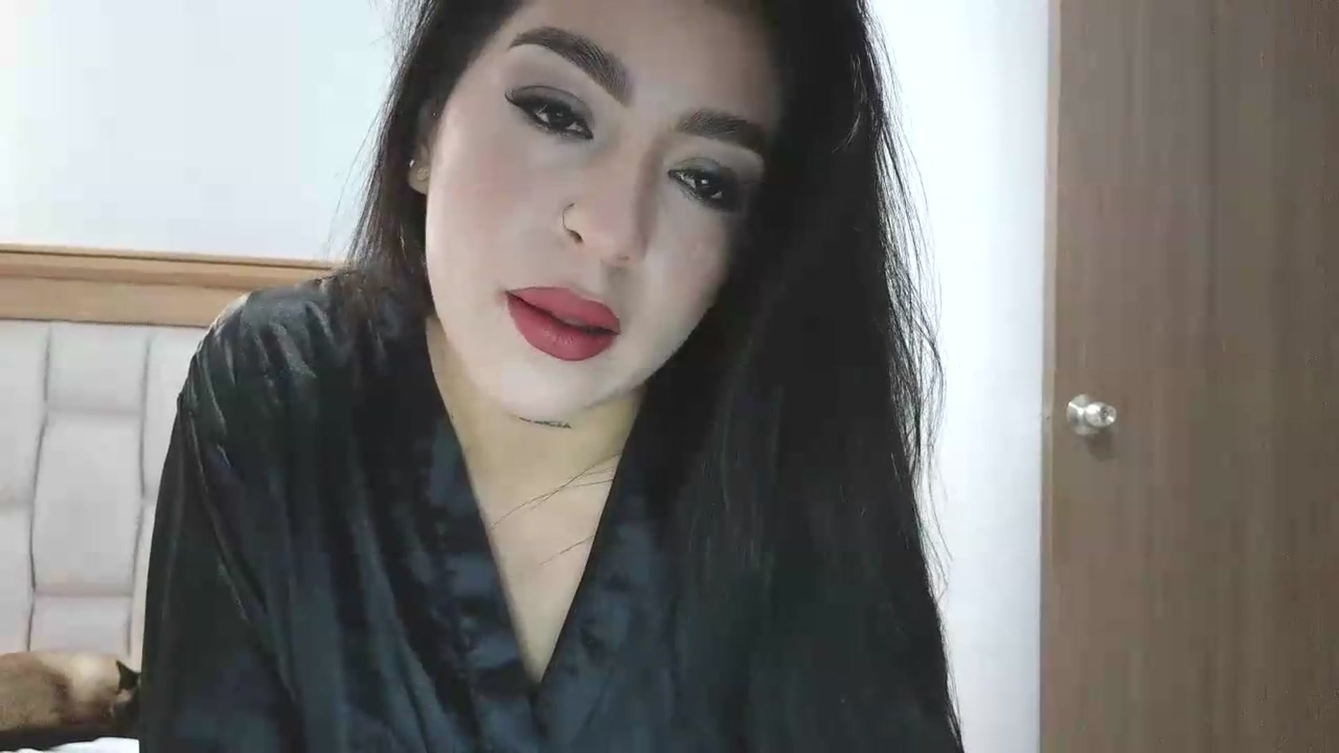 Gallery image thumbnail from yesicat's myfreecams stream on, 06/14/2026, 19:49 image 16 of 20