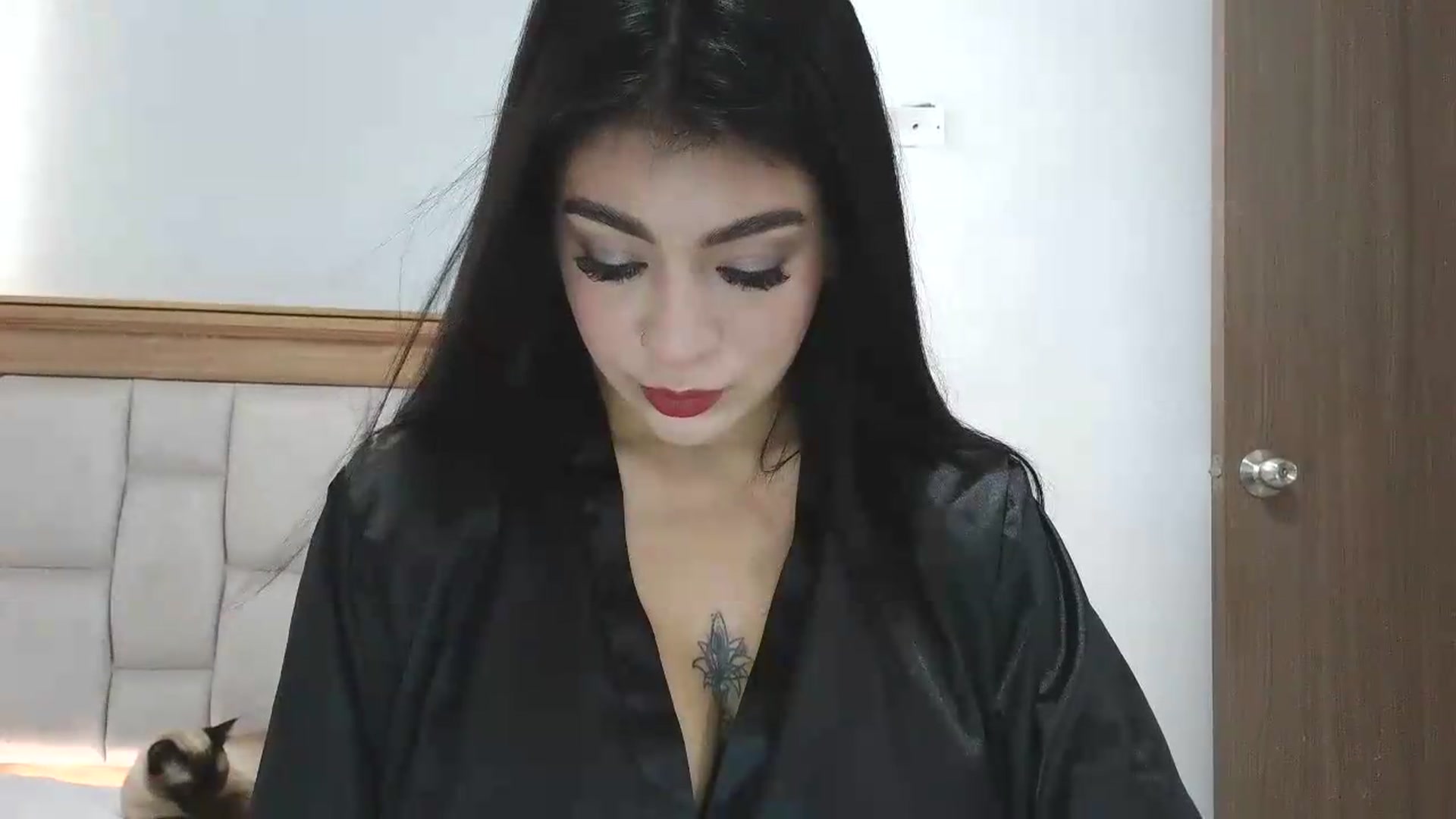 Gallery image thumbnail from yesicat's myfreecams stream on, 06/14/2026, 21:17 image 2 of 20