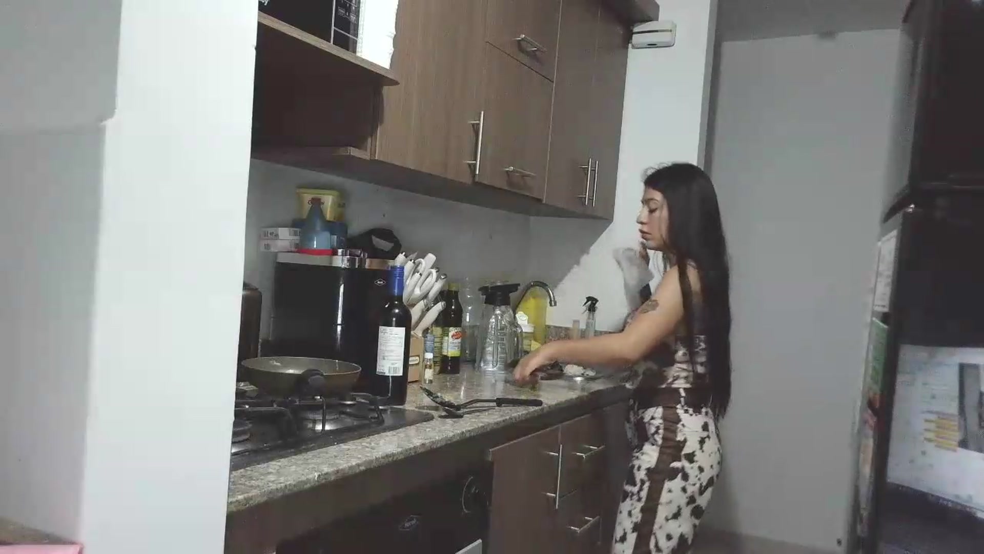 Gallery image thumbnail from yesicat's myfreecams stream on, 06/16/2026, 03:35 image 4 of 20