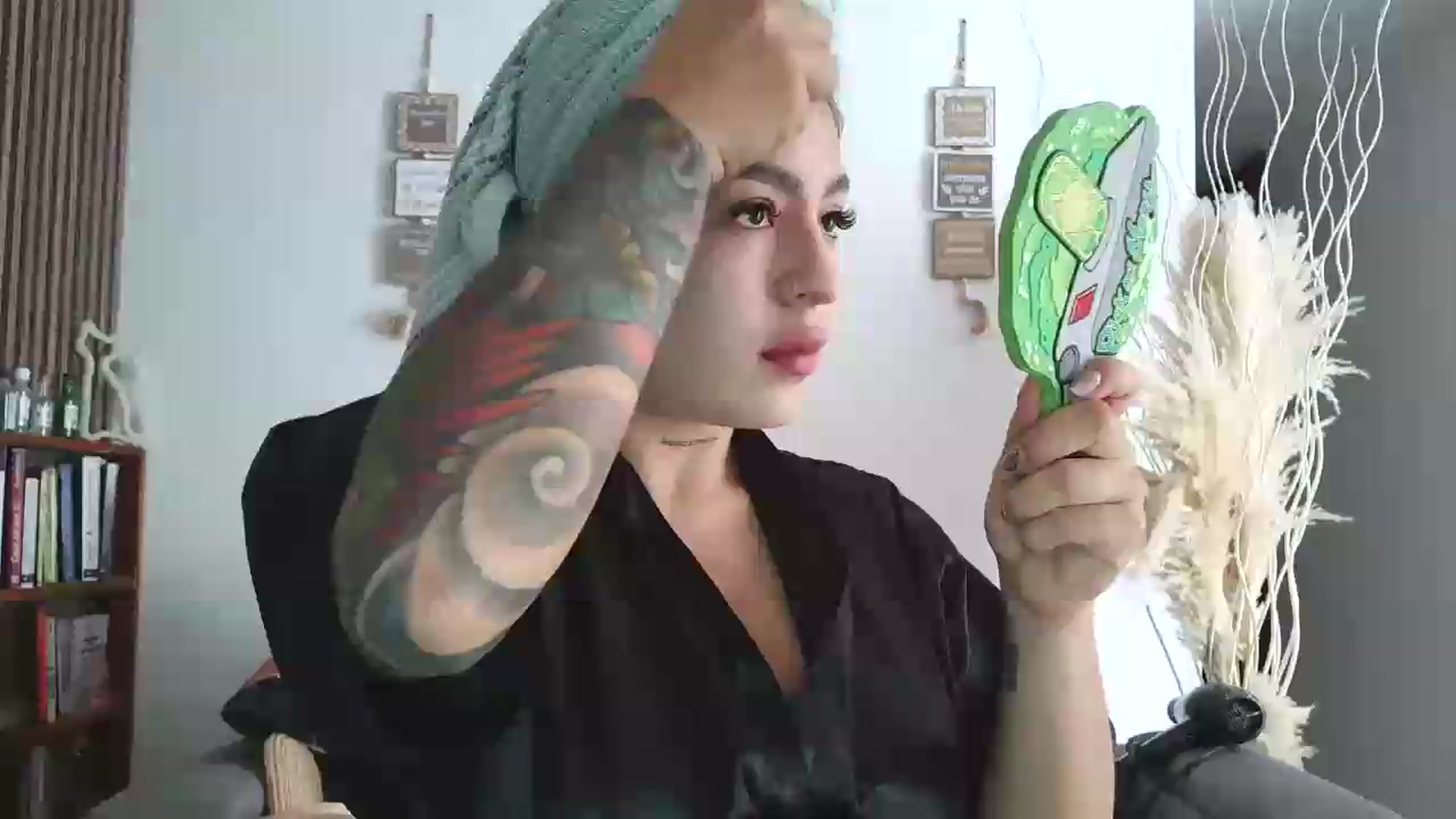 Gallery image thumbnail from yesicat's myfreecams stream on, 06/18/2026, 18:58 image 4 of 20