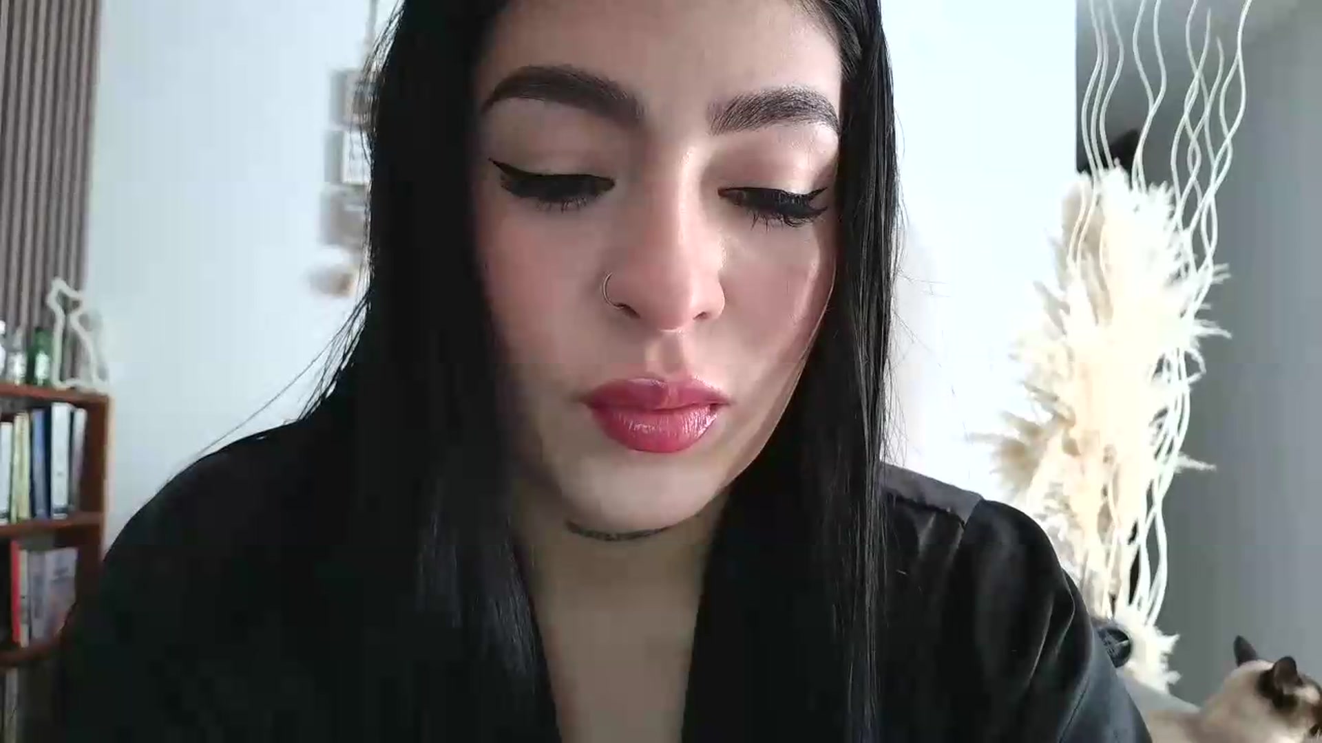 Gallery image thumbnail from yesicat's myfreecams stream on, 06/18/2026, 18:58 image 11 of 20