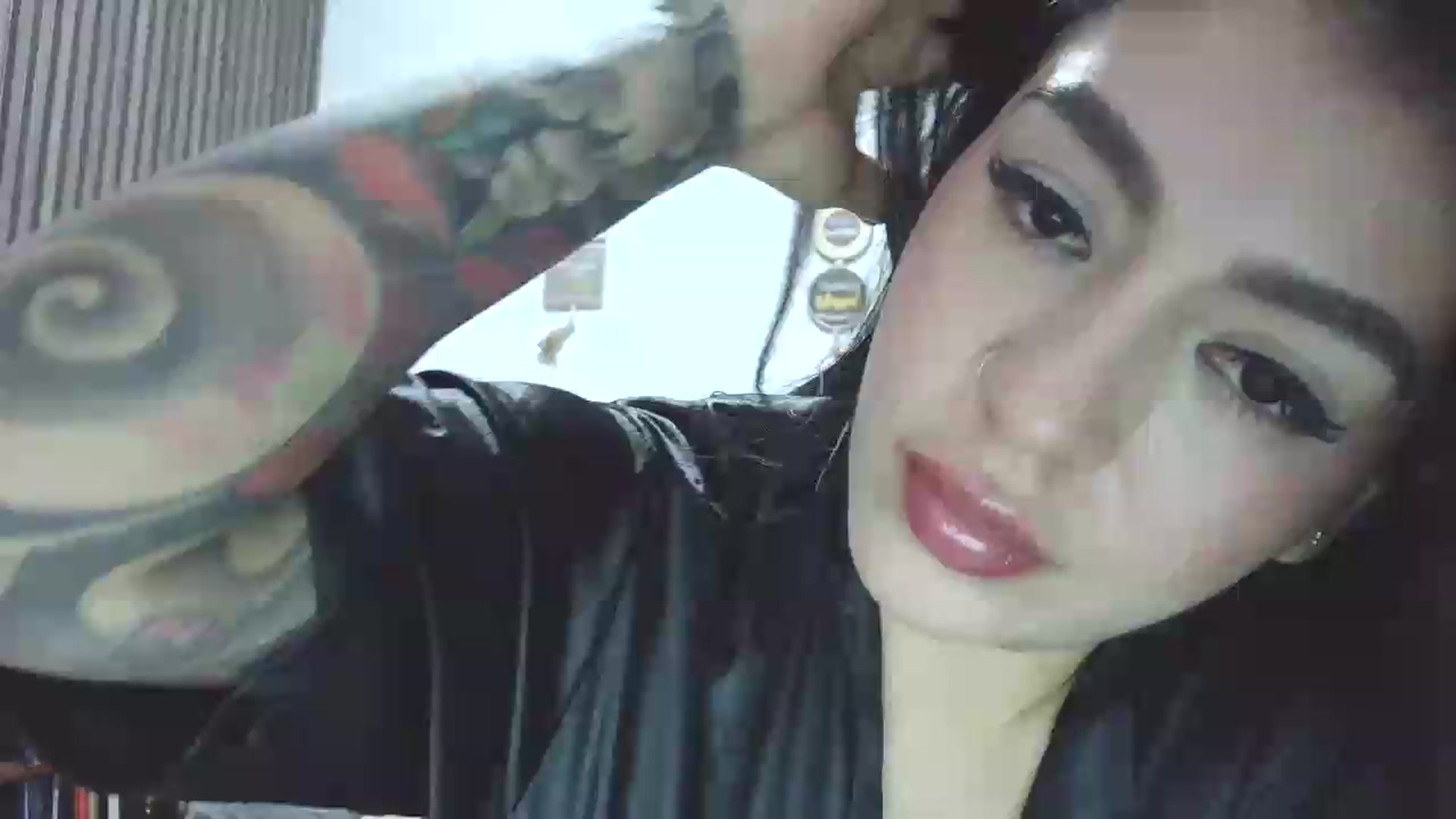 Gallery image thumbnail from yesicat's myfreecams stream on, 06/19/2026, 01:24 image 5 of 20