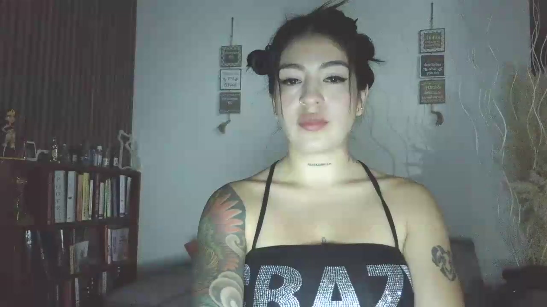 Gallery image thumbnail from yesicat's myfreecams stream on, 06/21/2026, 24:02 image 15 of 20