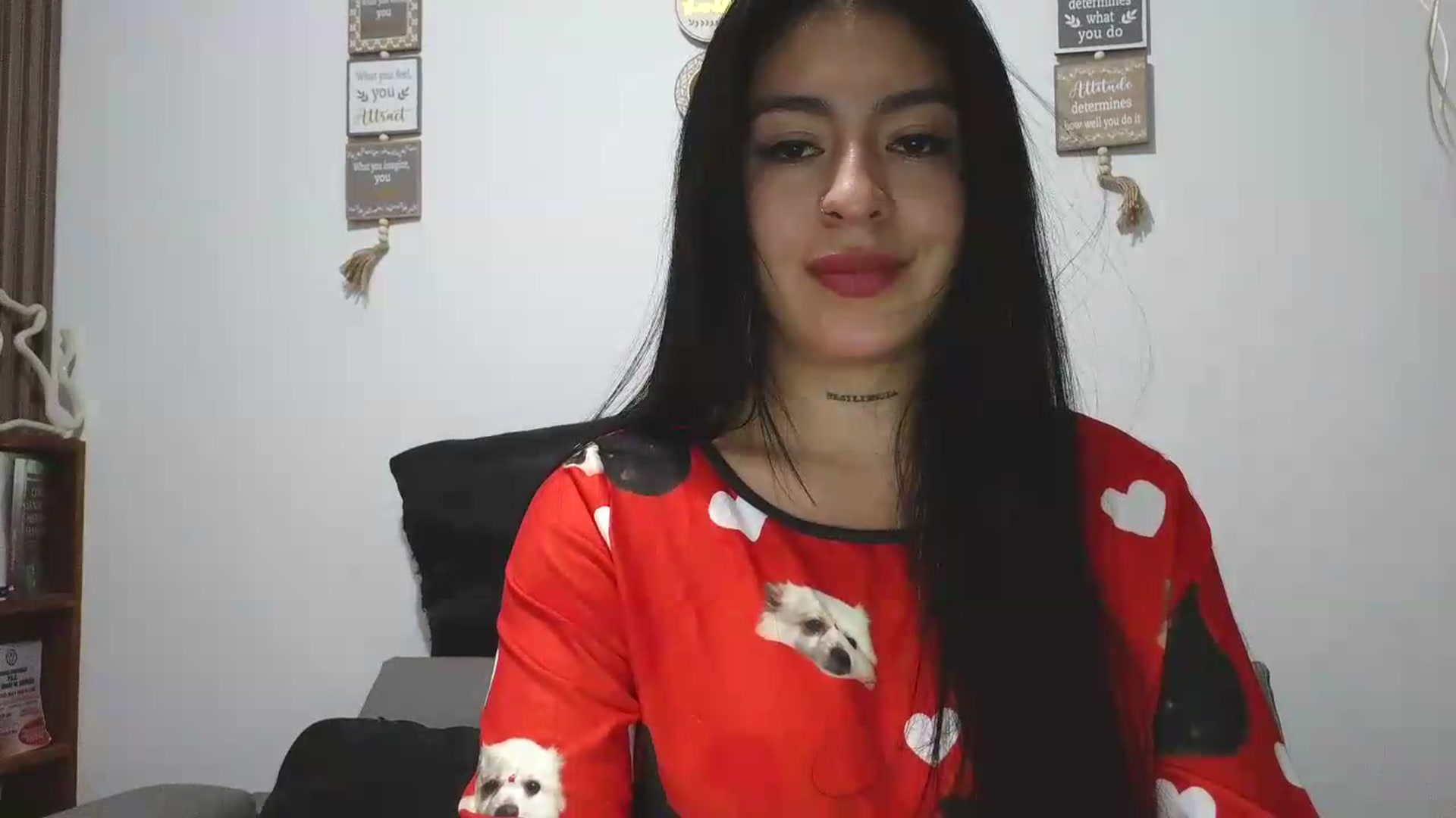 Gallery image thumbnail from yesicat's myfreecams stream on, 06/25/2026, 01:51 image 4 of 20