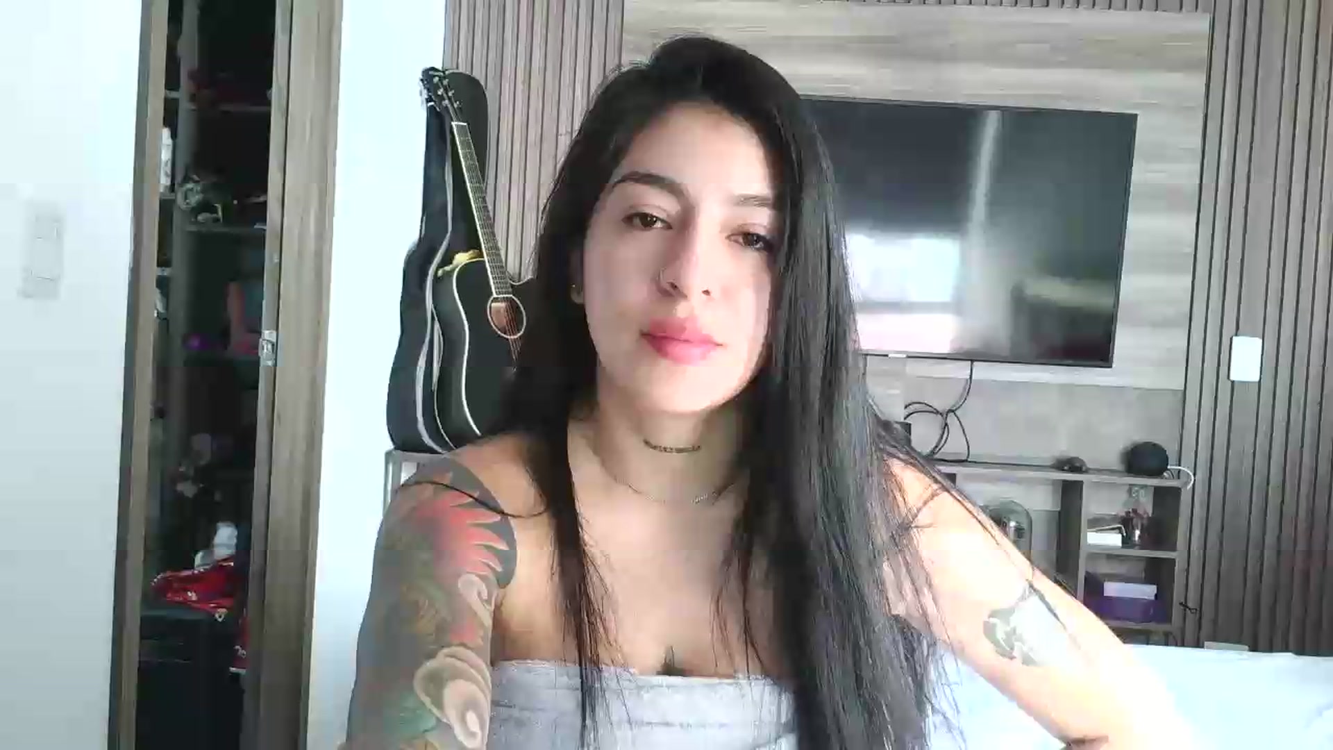 Gallery image thumbnail from yesicat's myfreecams stream on, 07/08/2026, 13:24 image 6 of 20