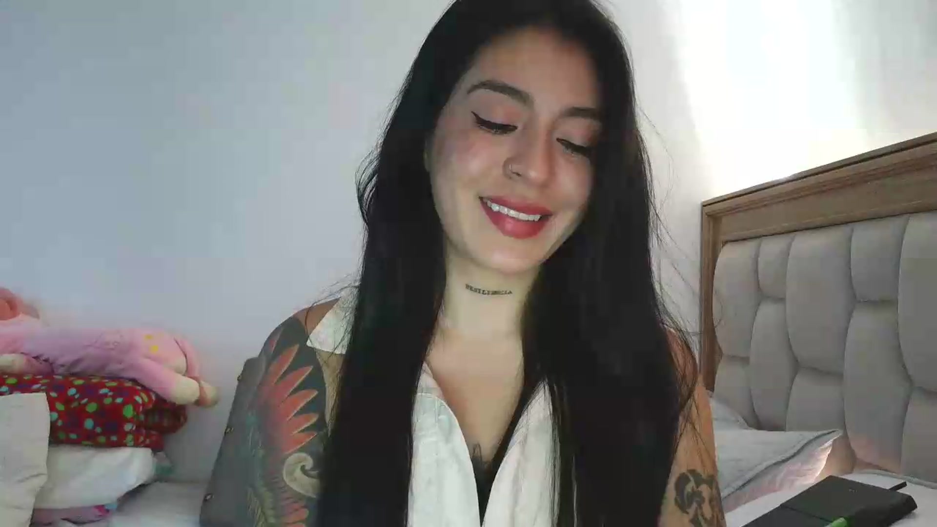 Gallery image thumbnail from yesicat's myfreecams stream on, 07/15/2026, 16:35 image 20 of 20