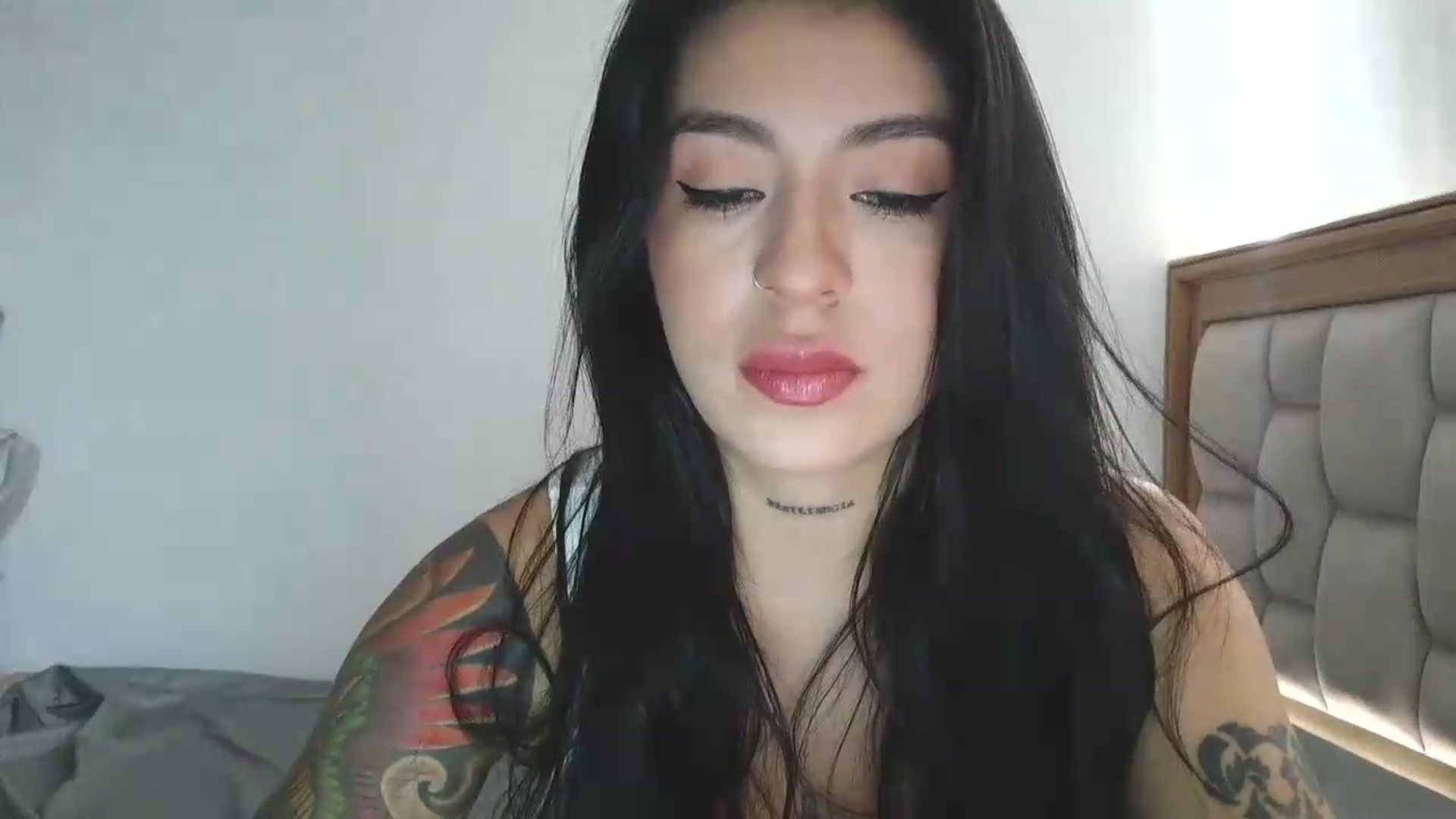 Gallery image thumbnail from yesicat's myfreecams stream on, 07/16/2026, 19:26 image 3 of 20