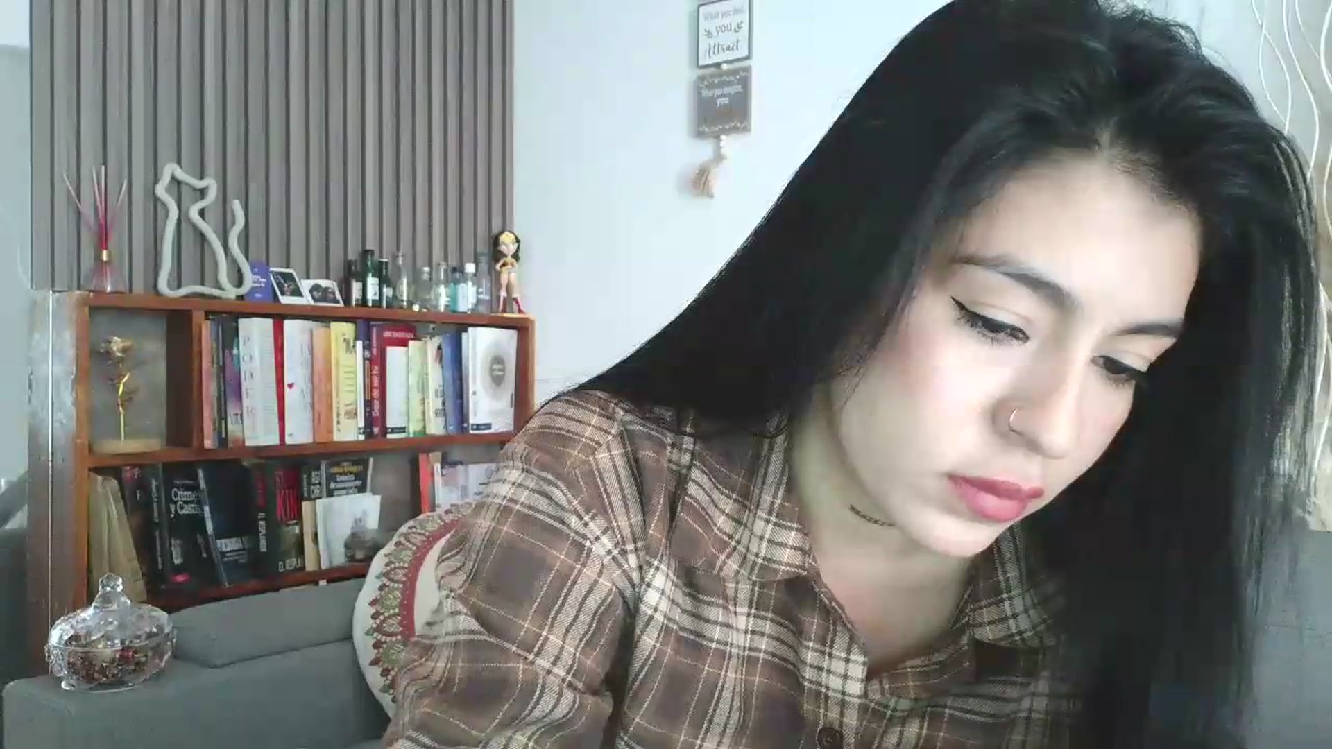 Gallery image thumbnail from yesicat's myfreecams stream on, 07/26/2026, 17:22 image 16 of 20