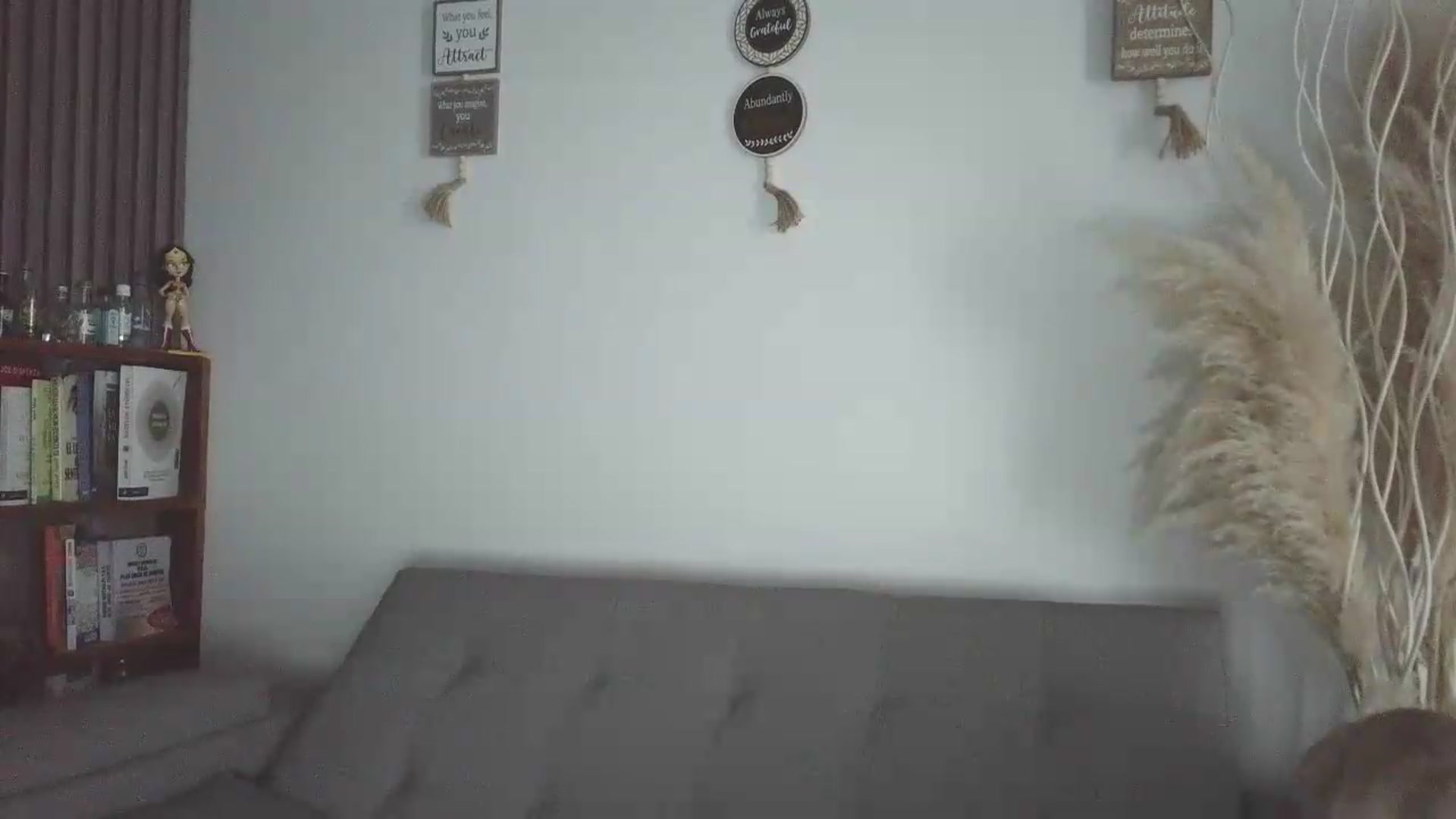 Gallery image thumbnail from yesicat's myfreecams stream on, 07/28/2026, 23:34 image 10 of 20