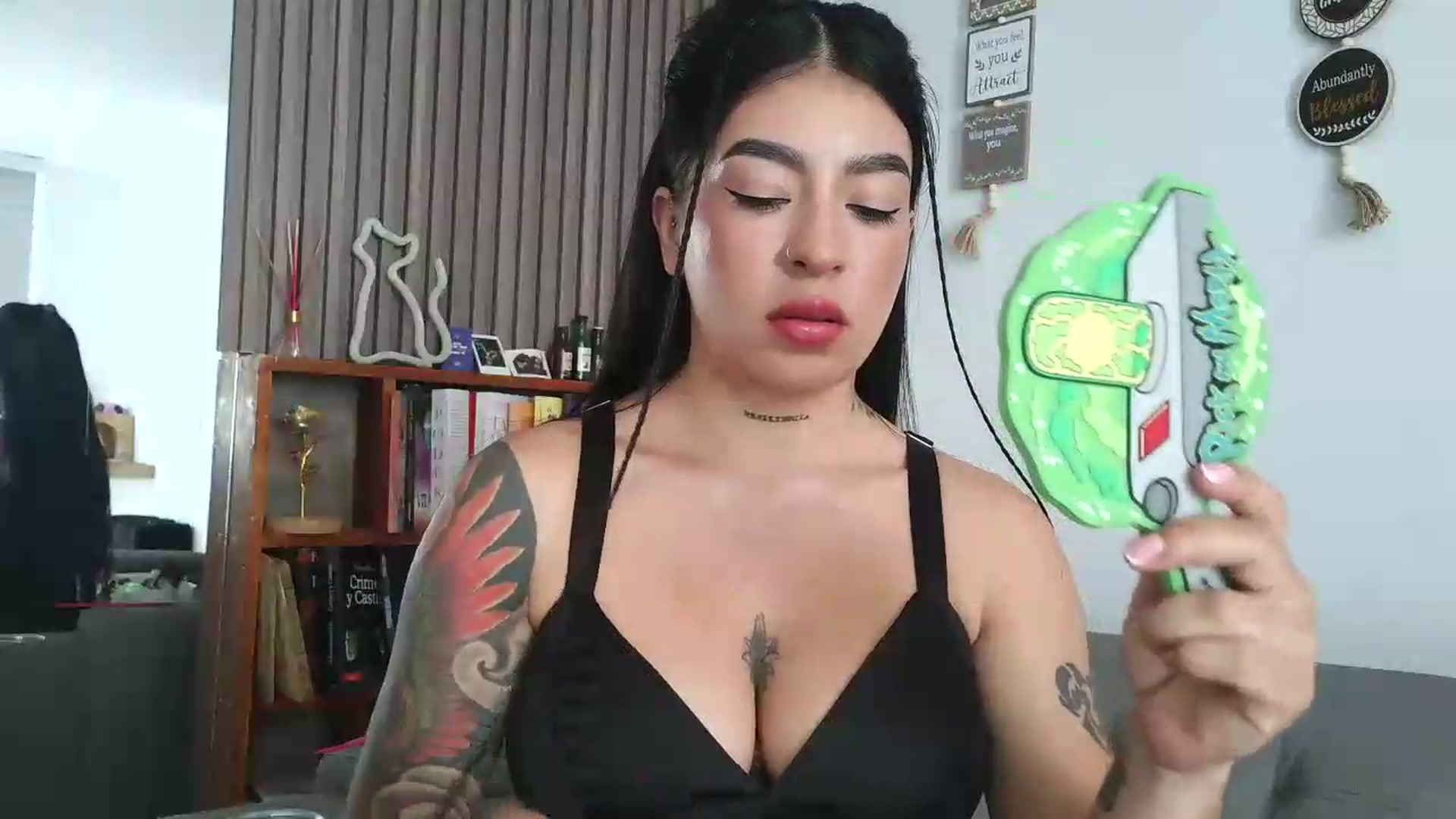 Gallery image thumbnail from yesicat's myfreecams stream on, 07/30/2026, 17:01 image 10 of 20
