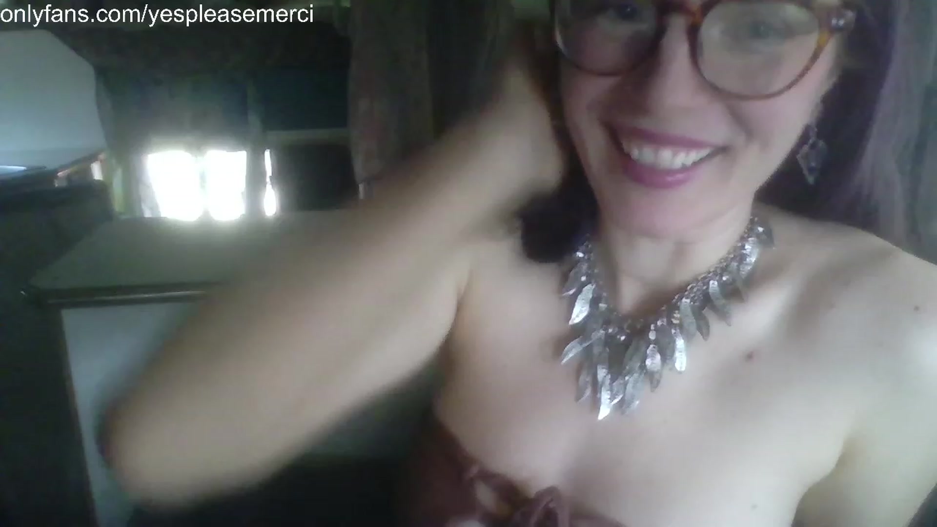 Gallery image thumbnail from yespleasemmhm's myfreecams stream on, 02/09/2023, 16:11 image 6 of 20