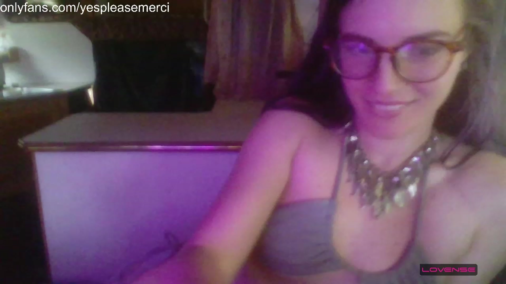 Gallery image thumbnail from yespleasemmhm's myfreecams stream on, 02/20/2023, 19:21 image 4 of 20
