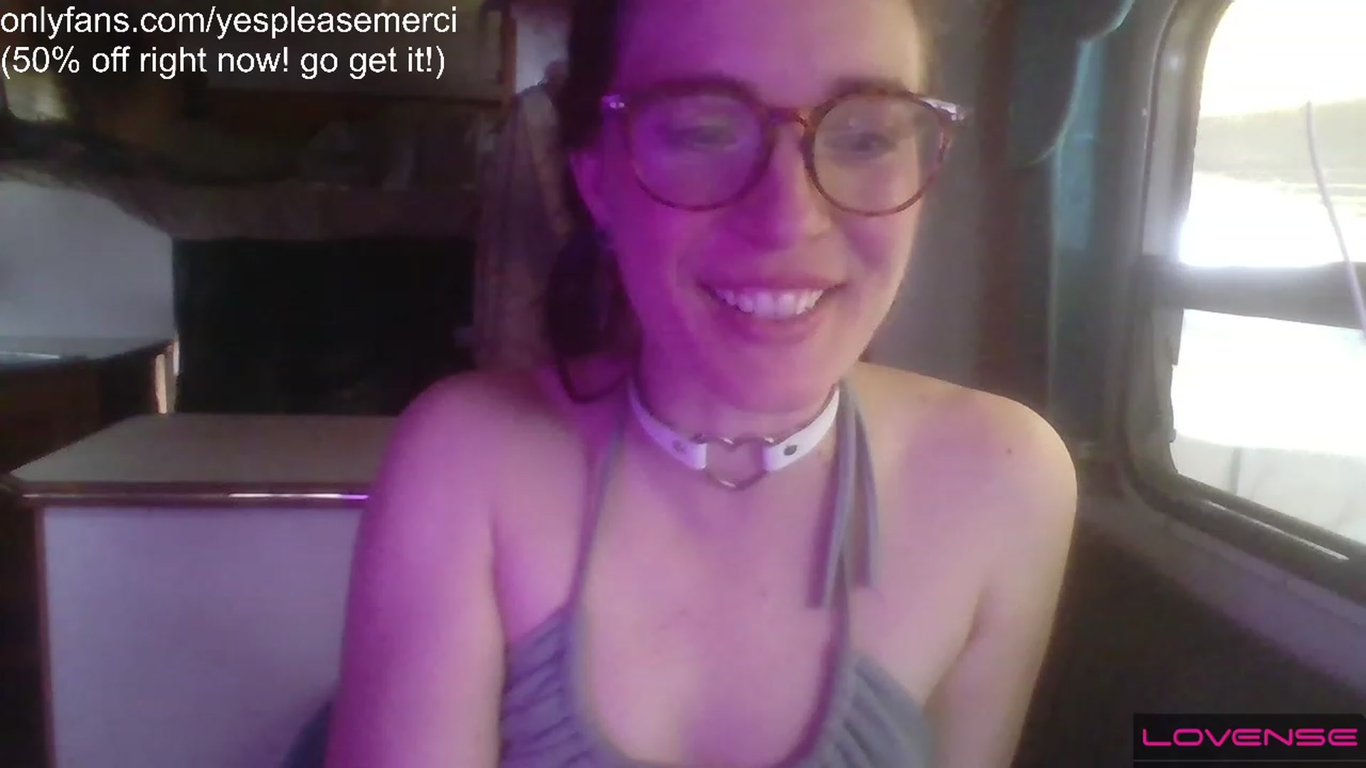 Gallery image thumbnail from yespleasemmhm's myfreecams stream on, 03/21/2023, 19:02 image 10 of 20