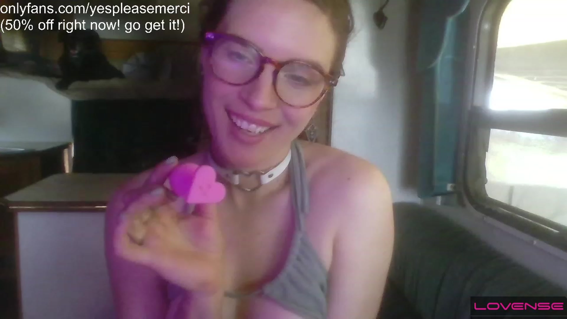 Gallery image thumbnail from yespleasemmhm's myfreecams stream on, 03/21/2023, 19:02 image 8 of 20