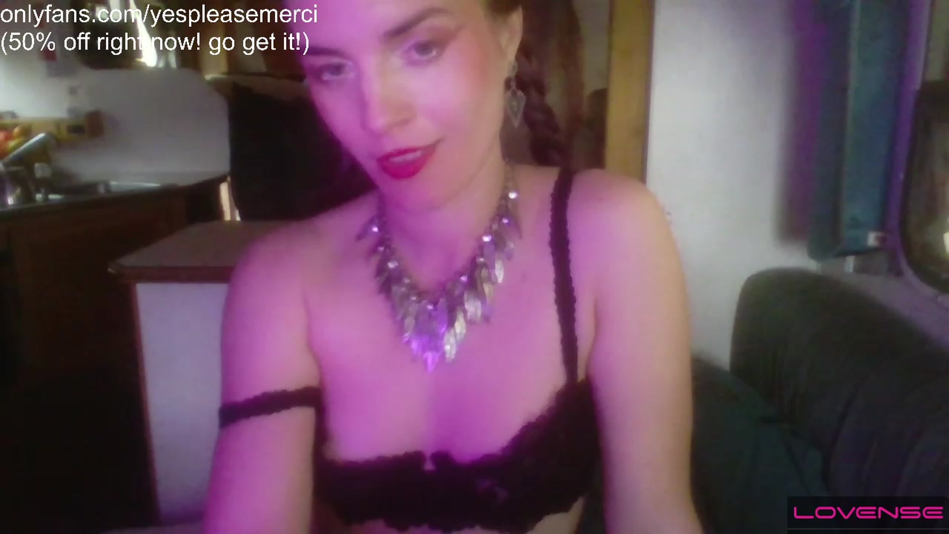 Gallery image thumbnail from yespleasemmhm's myfreecams stream on, 03/28/2023, 17:42 image 18 of 20