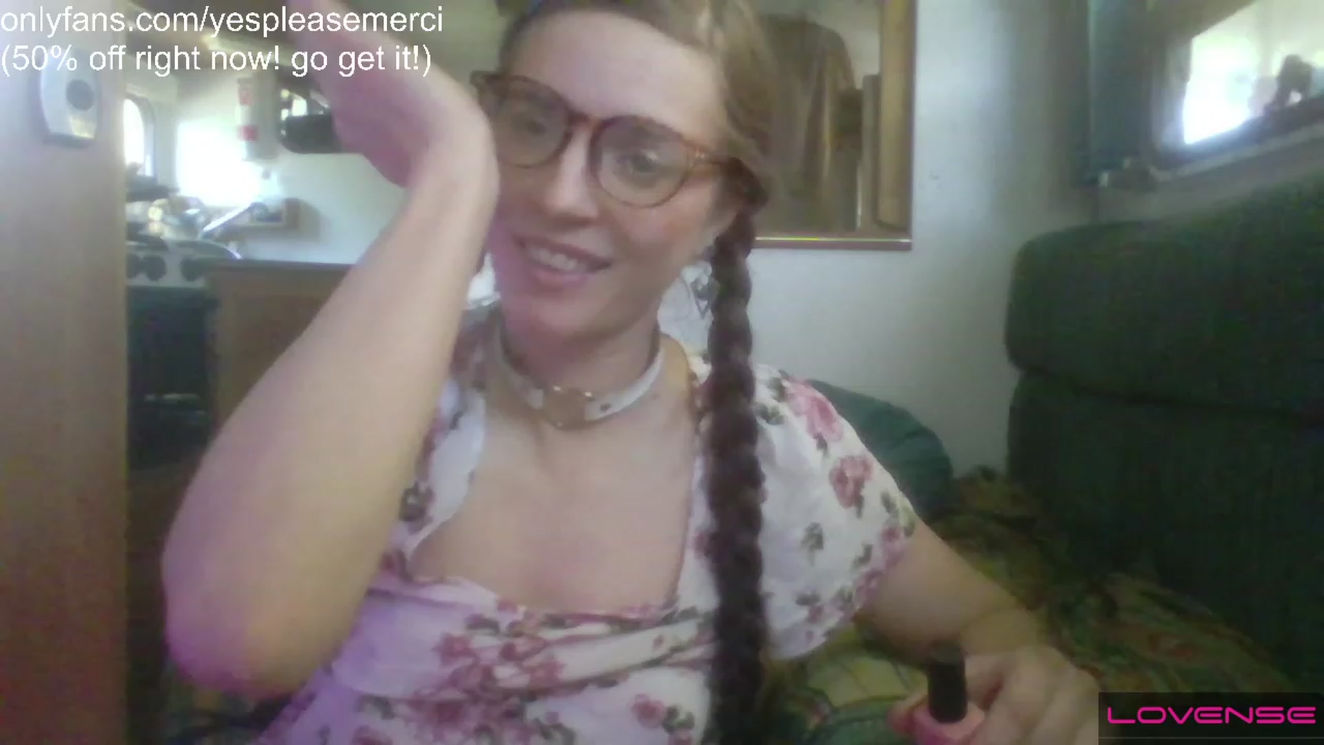 Gallery image thumbnail from yespleasemmhm's myfreecams stream on, 03/30/2023, 19:13 image 8 of 20