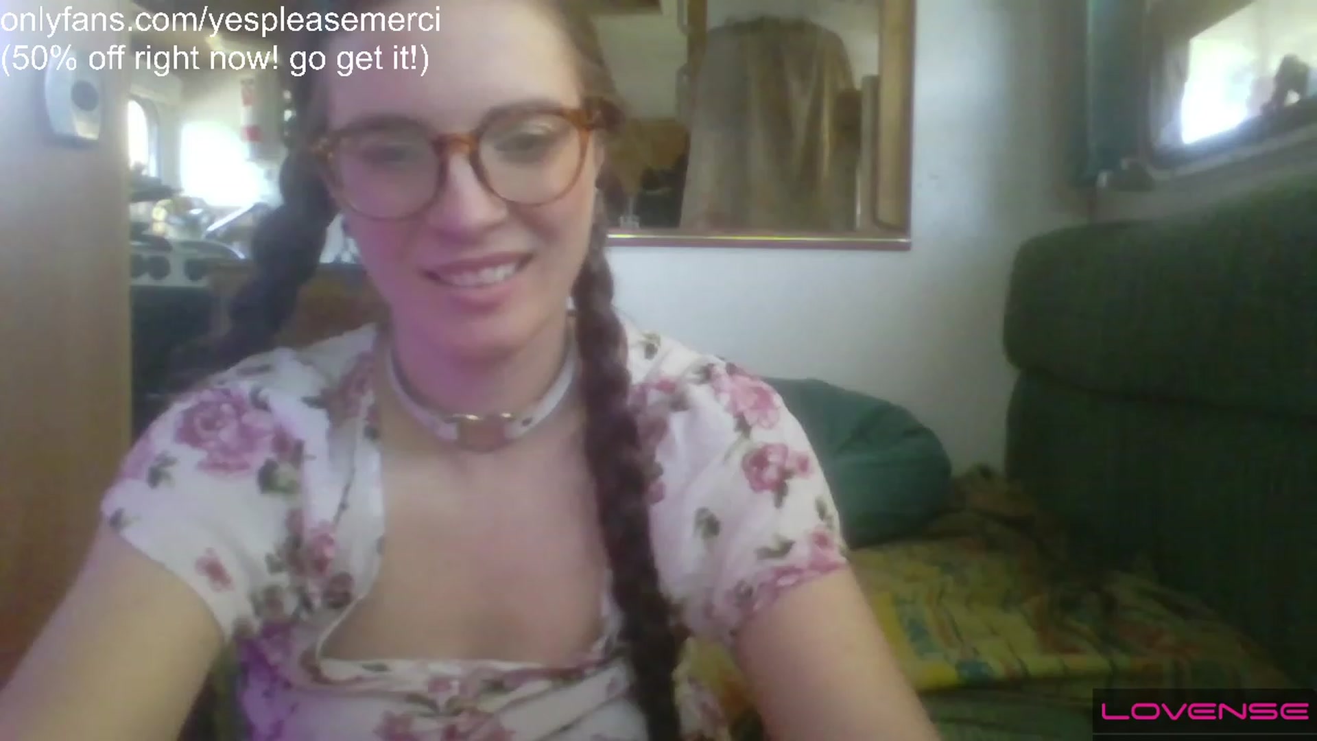 Gallery image thumbnail from yespleasemmhm's myfreecams stream on, 03/30/2023, 19:13 image 11 of 20