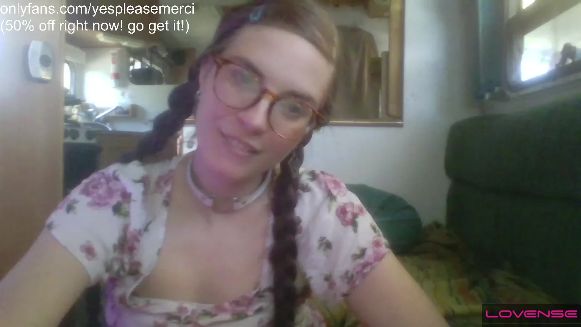 Gallery image thumbnail from yespleasemmhm's myfreecams stream on, 03/30/2023, 19:13 image 3 of 20