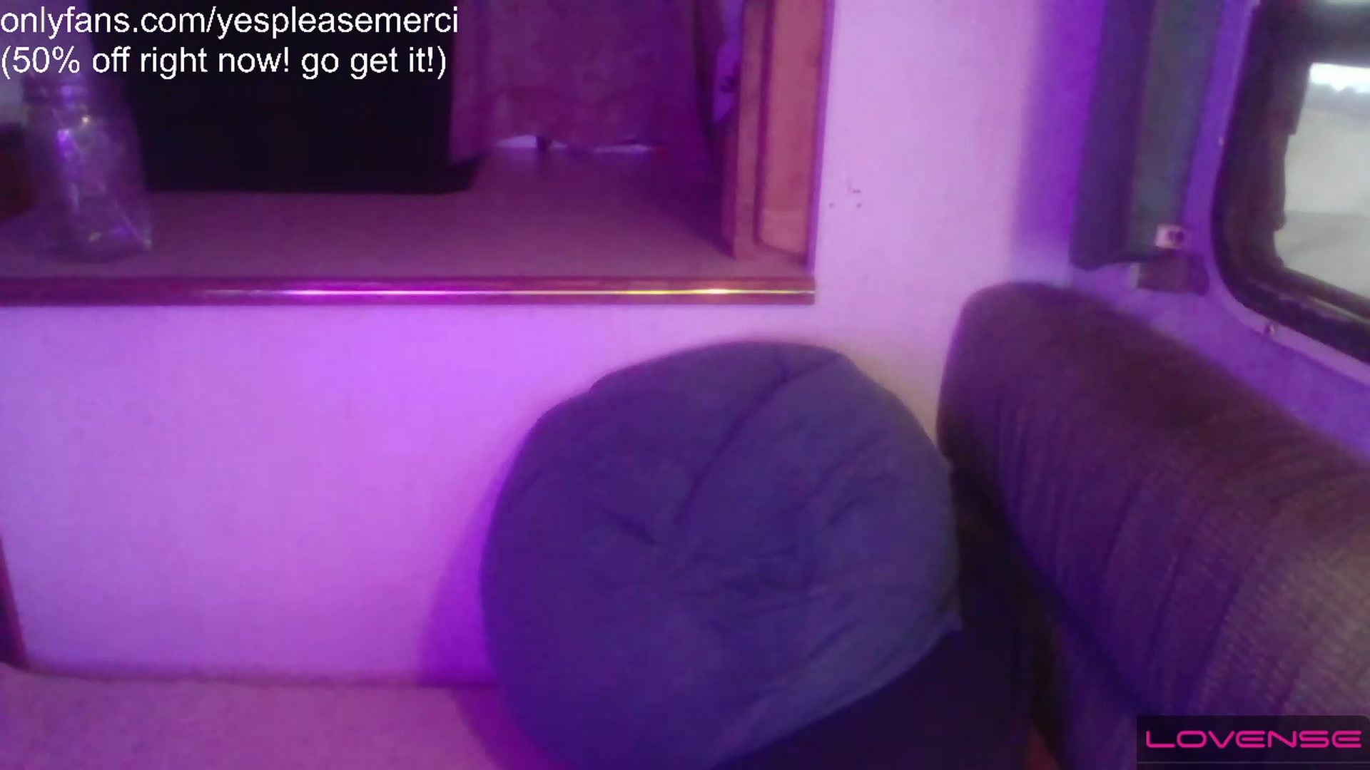 Gallery image thumbnail from yespleasemmhm's myfreecams stream on, 03/31/2023, 19:50 image 19 of 20