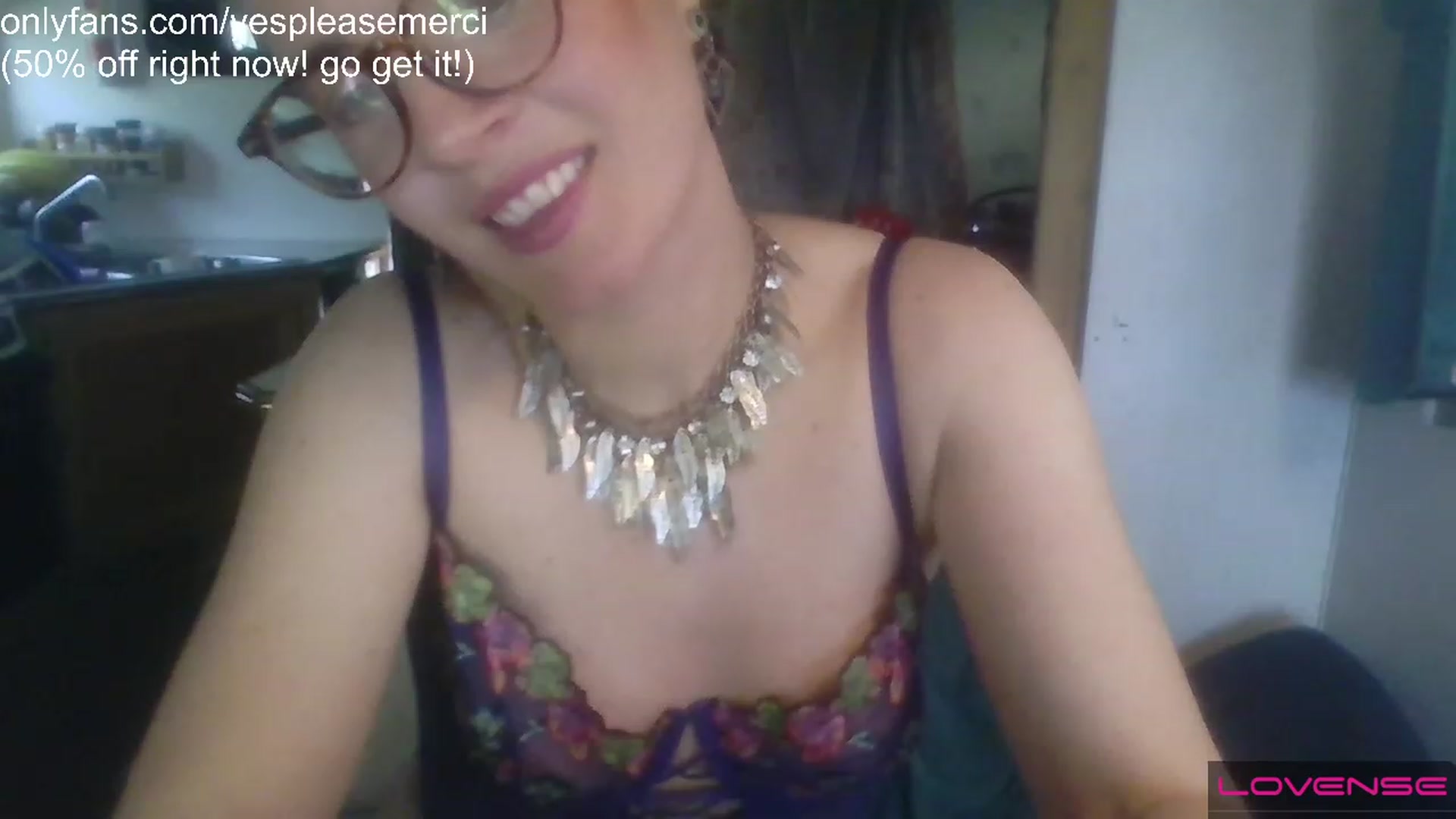 Gallery image thumbnail from yespleasemmhm's myfreecams stream on, 04/03/2023, 14:33 image 19 of 20