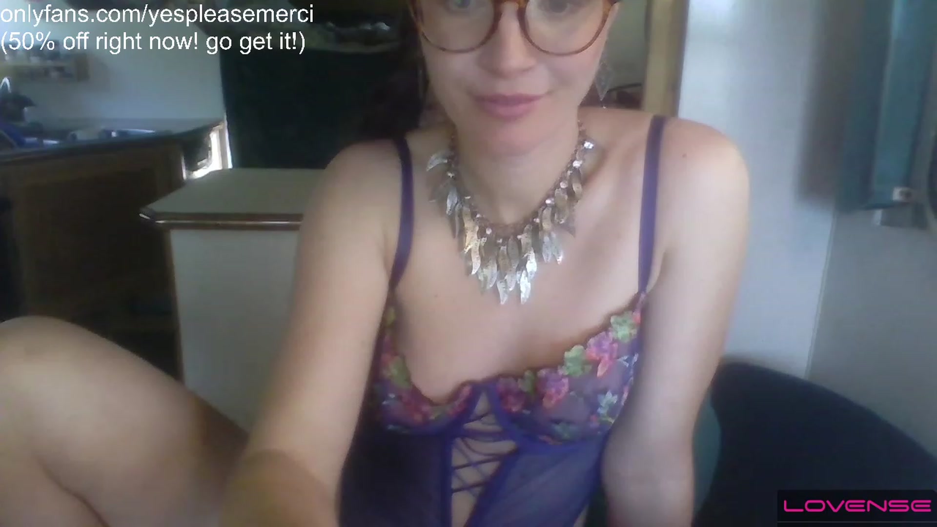 Gallery image thumbnail from yespleasemmhm's myfreecams stream on, 04/03/2023, 17:23 image 8 of 20