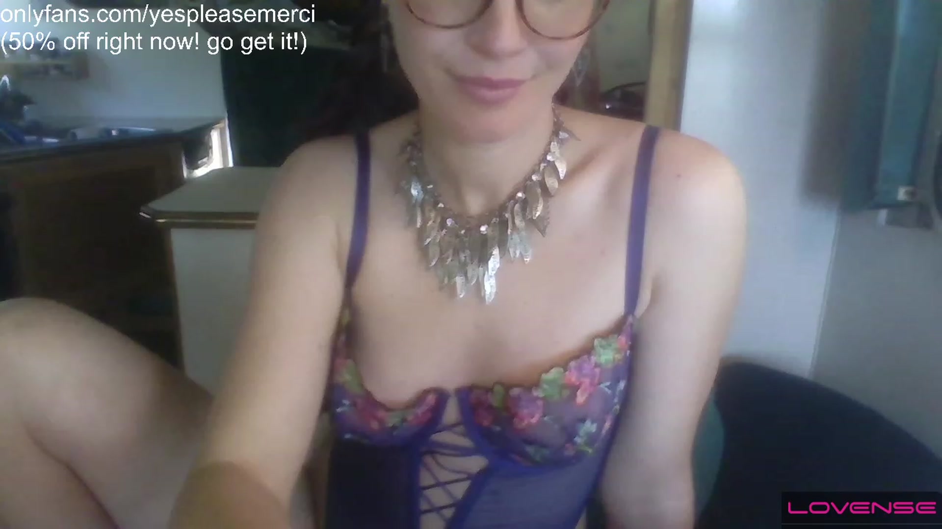 Gallery image thumbnail from yespleasemmhm's myfreecams stream on, 04/03/2023, 17:23 image 9 of 20