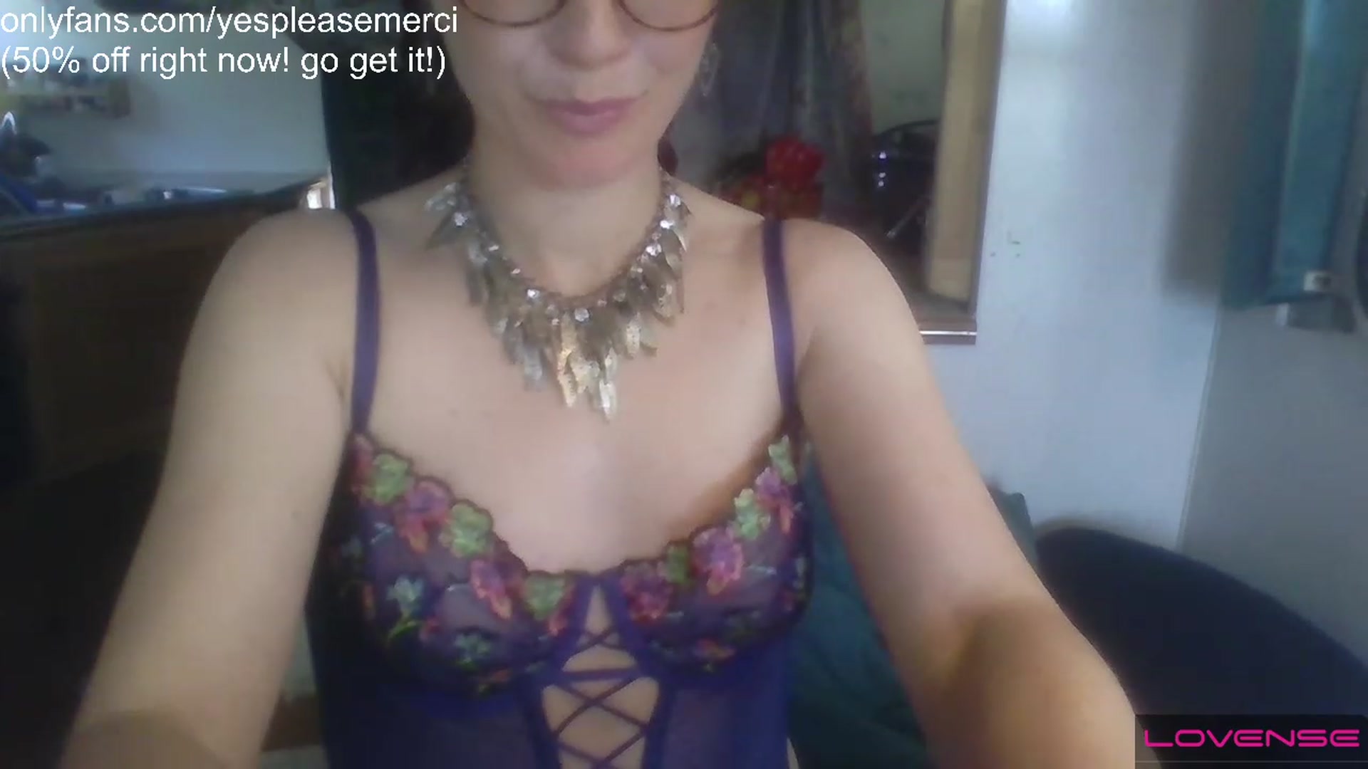 Gallery image thumbnail from yespleasemmhm's myfreecams stream on, 04/03/2023, 17:23 image 12 of 20