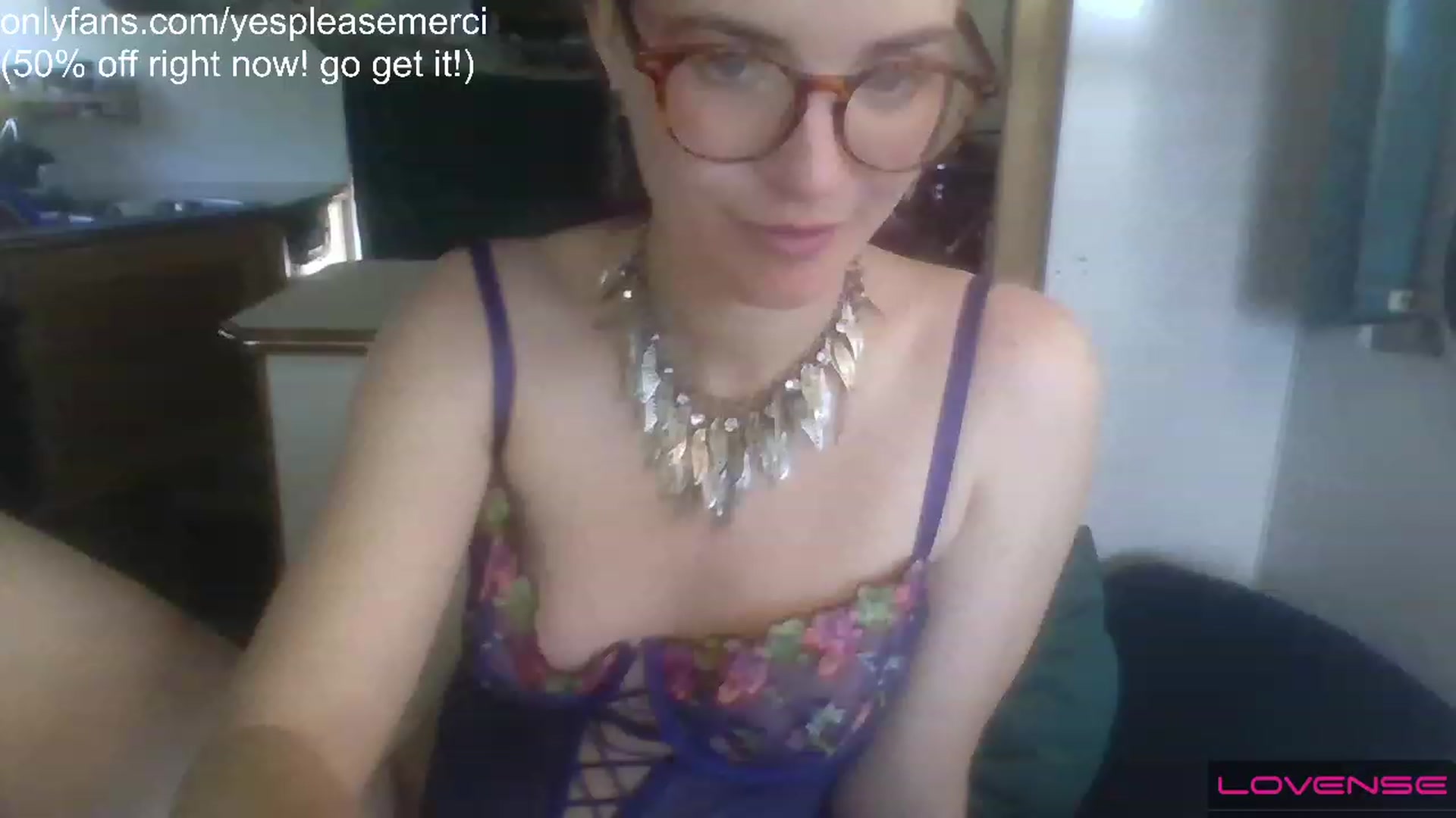 Gallery image thumbnail from yespleasemmhm's myfreecams stream on, 04/03/2023, 17:23 image 17 of 20