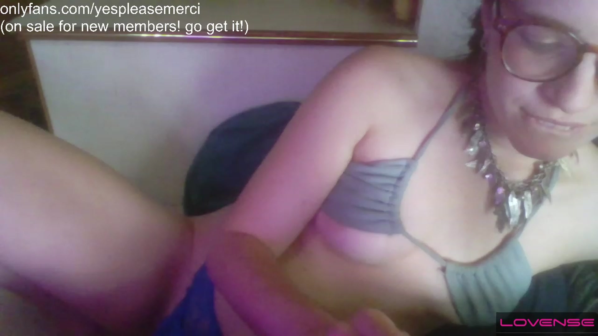 Gallery image thumbnail from yespleasemmhm's myfreecams stream on, 04/25/2023, 18:55 image 16 of 20