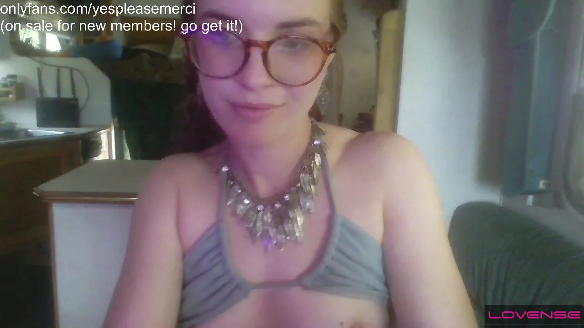 Gallery image thumbnail from yespleasemmhm's myfreecams stream on, 04/25/2023, 18:55 image 8 of 20