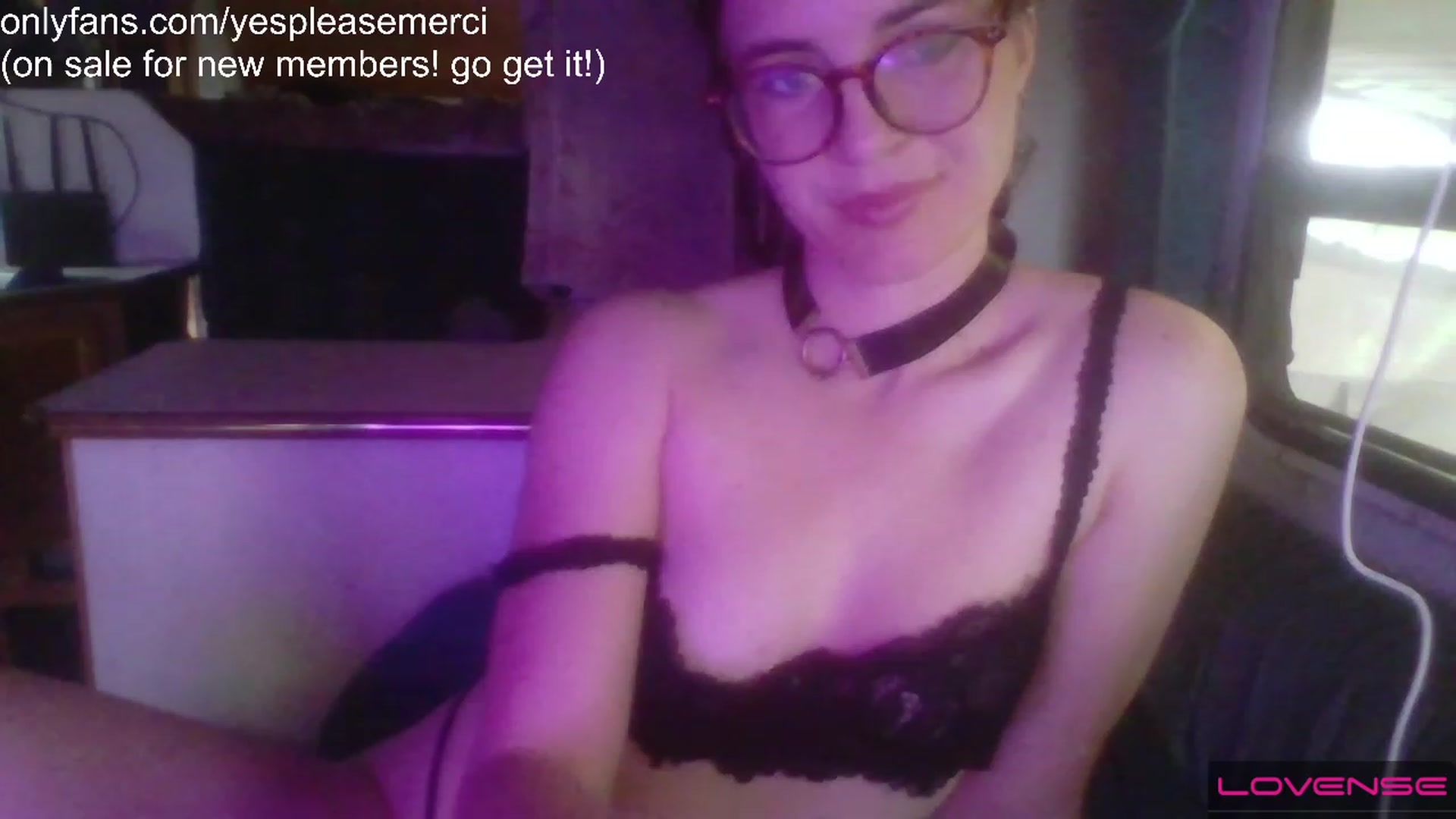 Gallery image thumbnail from yespleasemmhm's myfreecams stream on, 04/28/2023, 15:43 image 8 of 20