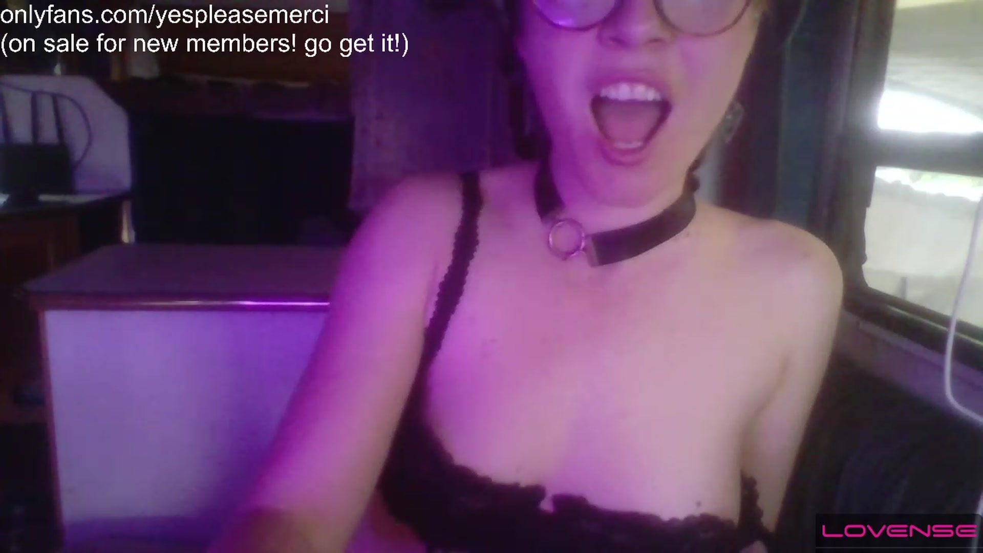 Gallery image thumbnail from yespleasemmhm's myfreecams stream on, 04/28/2023, 15:43 image 17 of 20