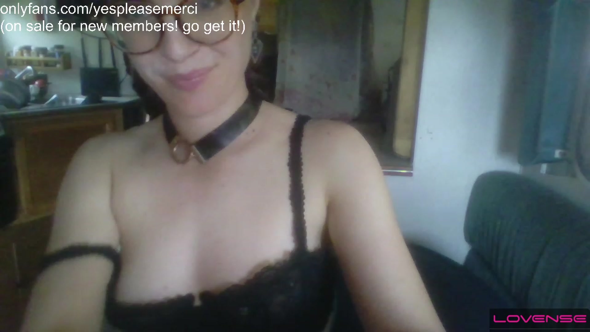 Gallery image thumbnail from yespleasemmhm's myfreecams stream on, 04/28/2023, 17:38 image 10 of 20