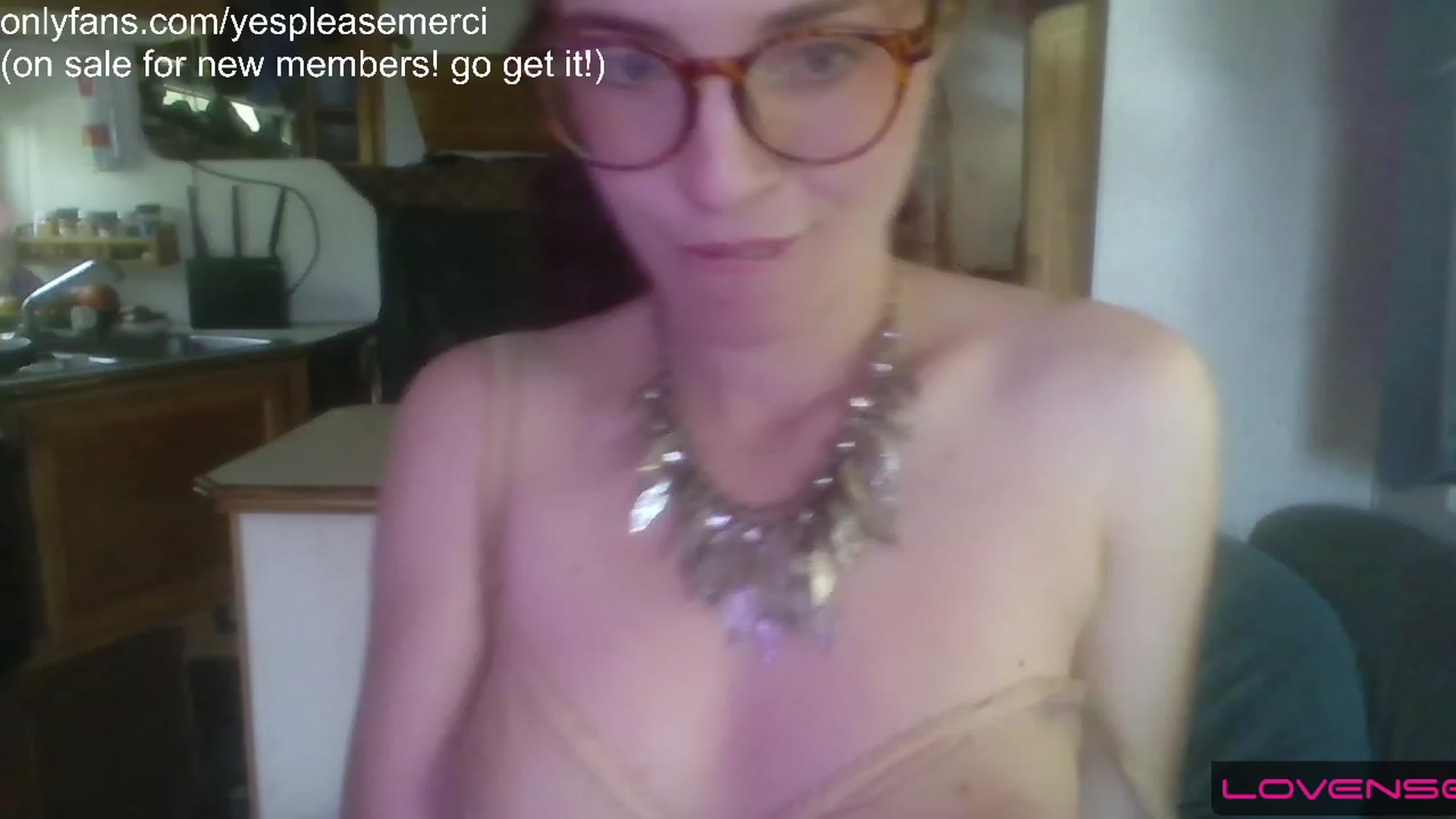Gallery image thumbnail from yespleasemmhm's myfreecams stream on, 04/29/2023, 17:26 image 20 of 20