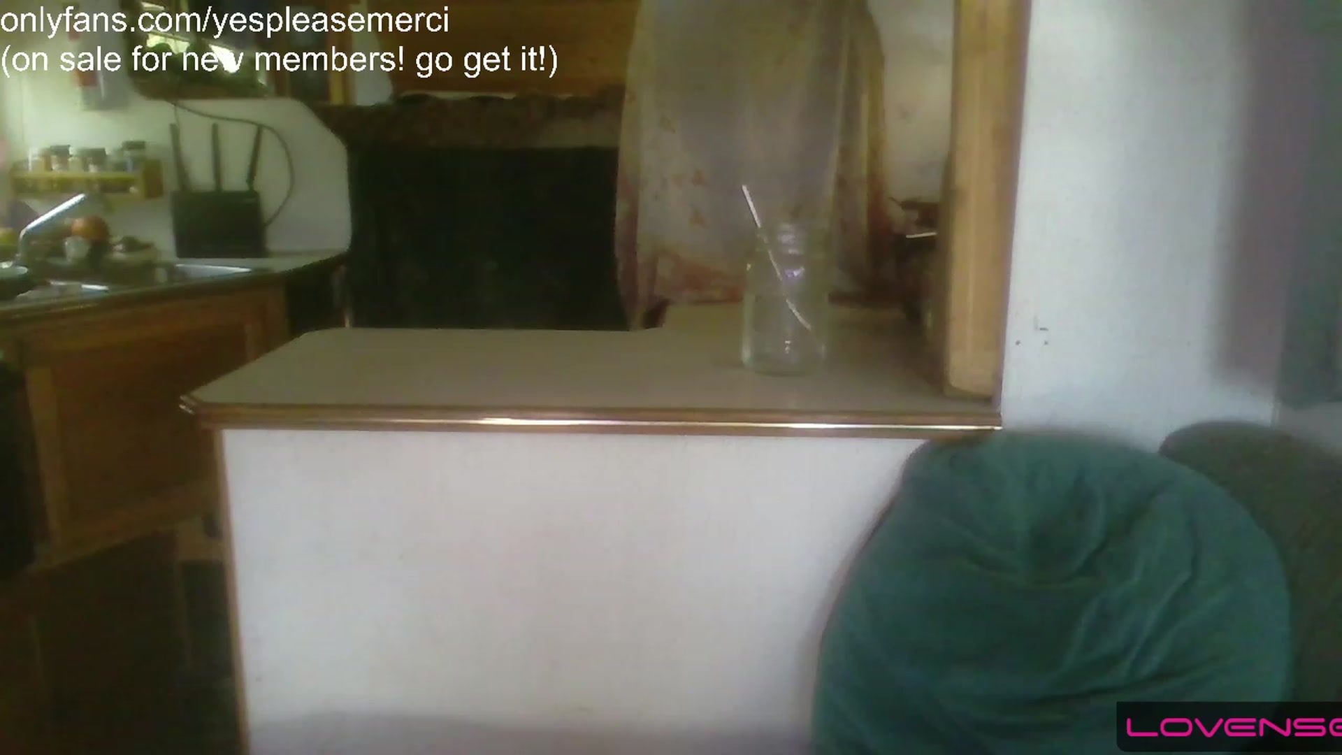 Gallery image thumbnail from yespleasemmhm's myfreecams stream on, 04/29/2023, 17:26 image 8 of 20