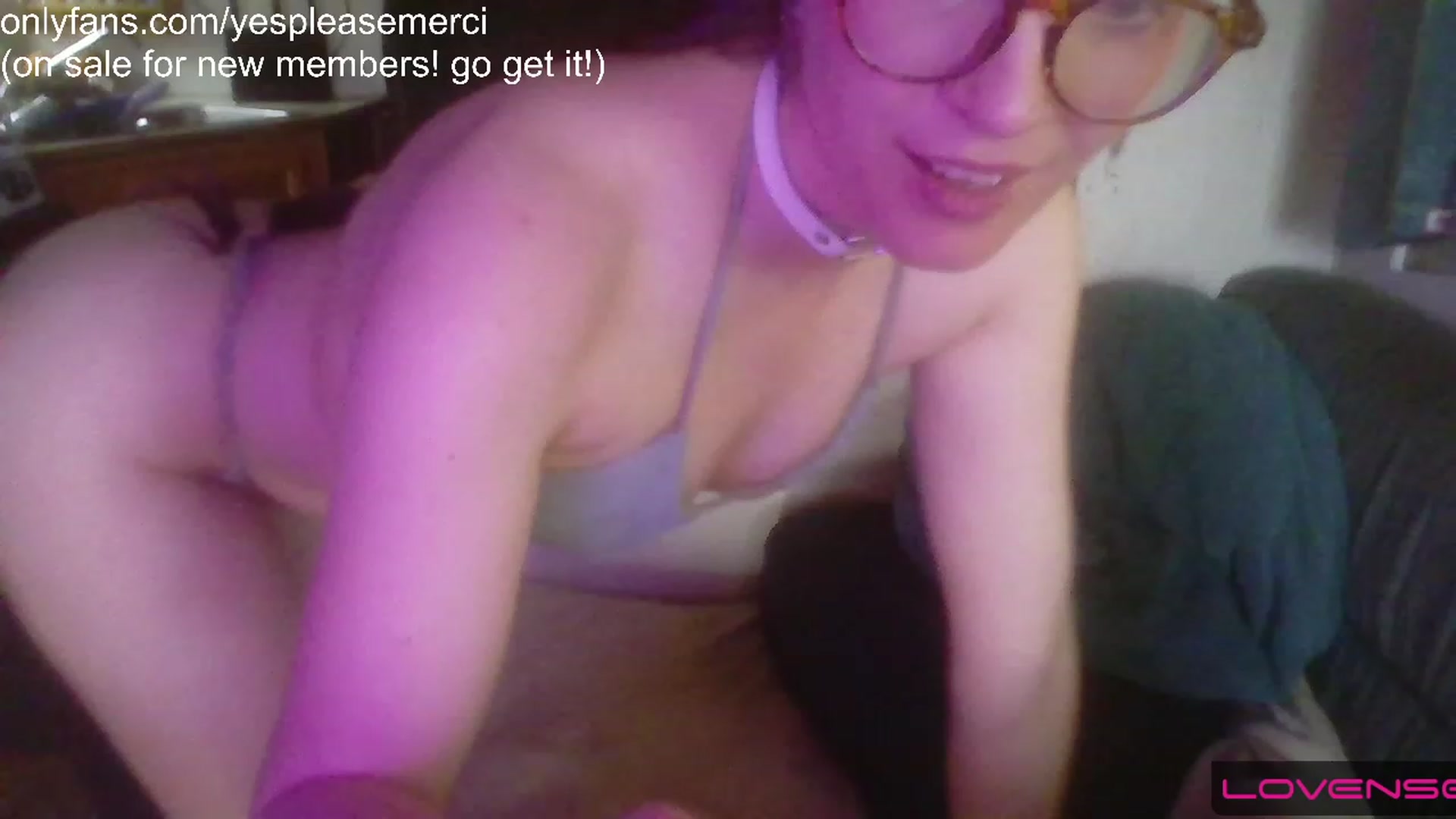 Gallery image thumbnail from yespleasemmhm's myfreecams stream on, 05/03/2023, 15:34 image 4 of 20