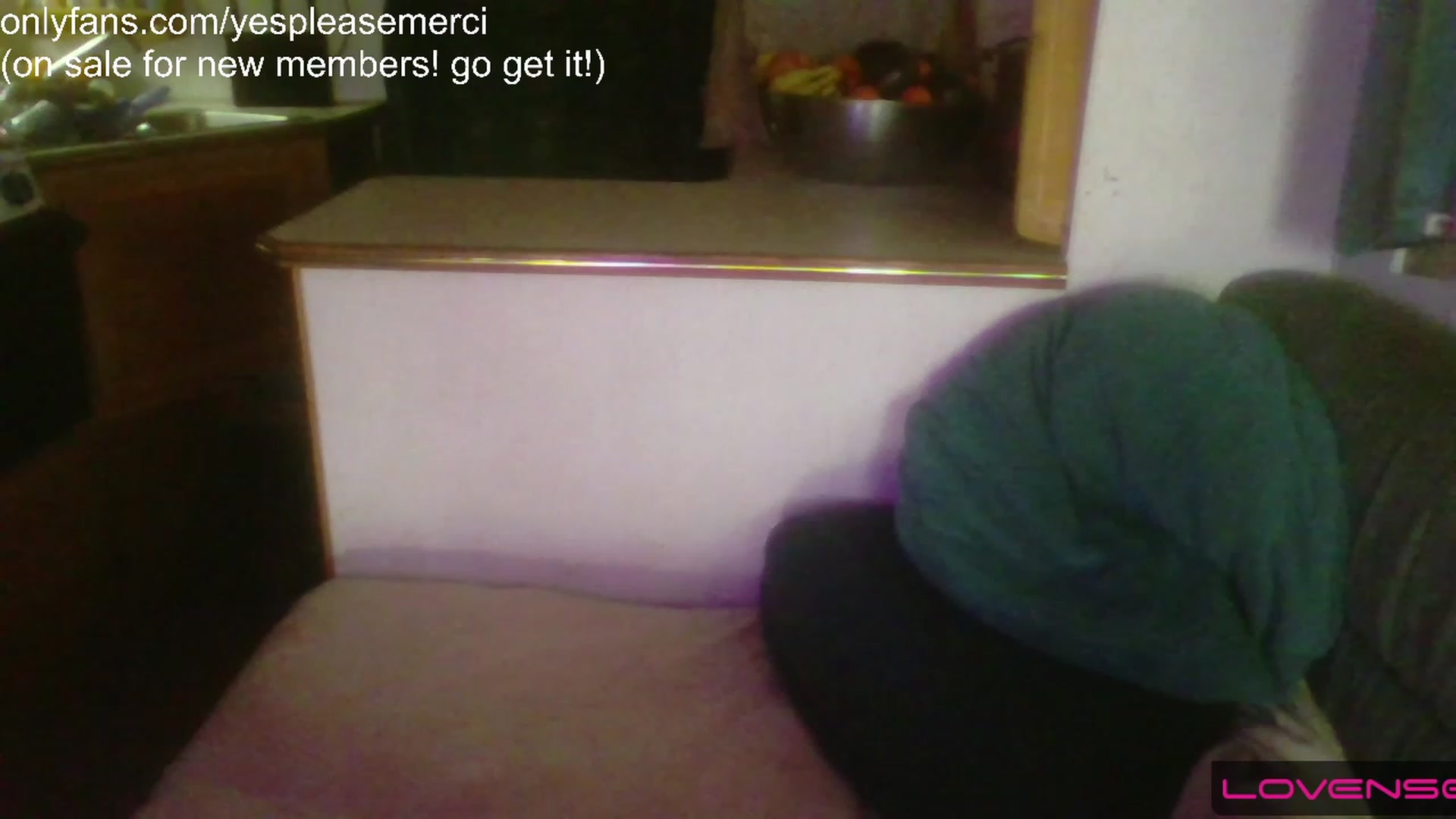 Gallery image thumbnail from yespleasemmhm's myfreecams stream on, 05/03/2023, 15:34 image 6 of 20