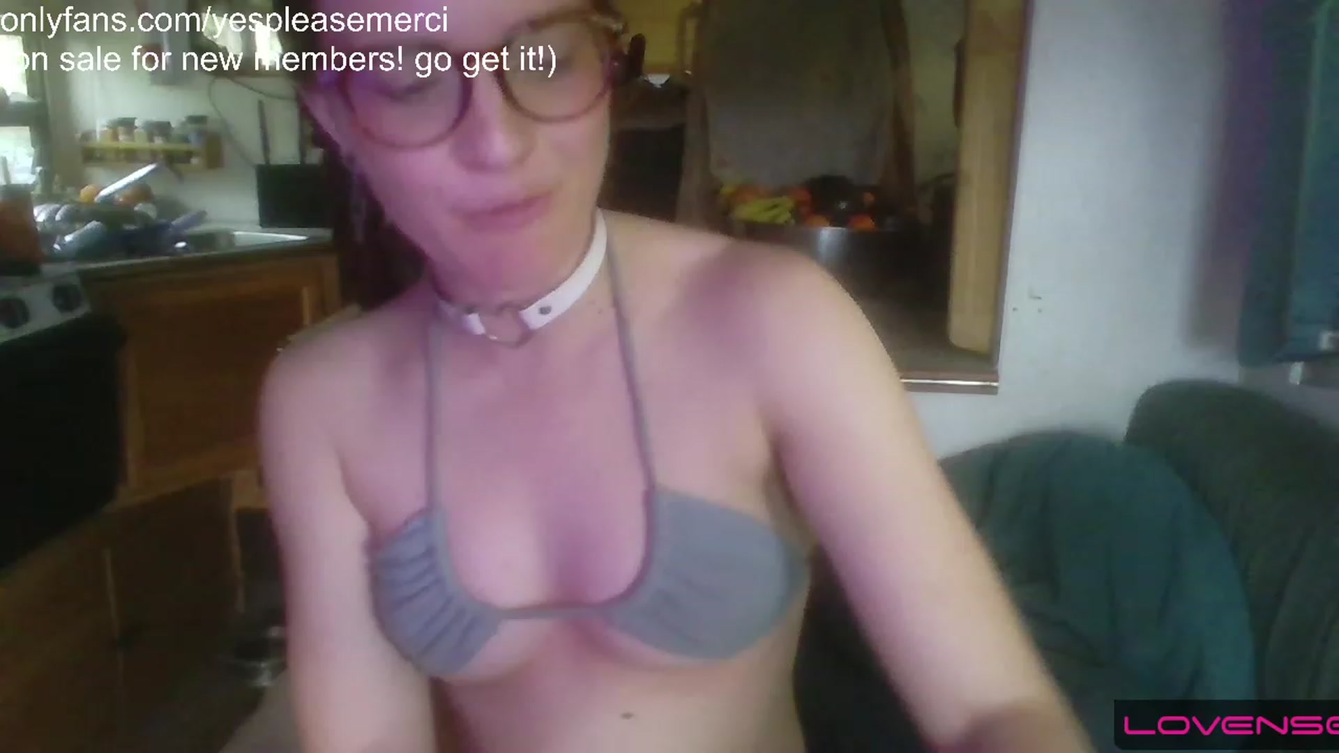 Gallery image thumbnail from yespleasemmhm's myfreecams stream on, 05/03/2023, 16:22 image 14 of 20