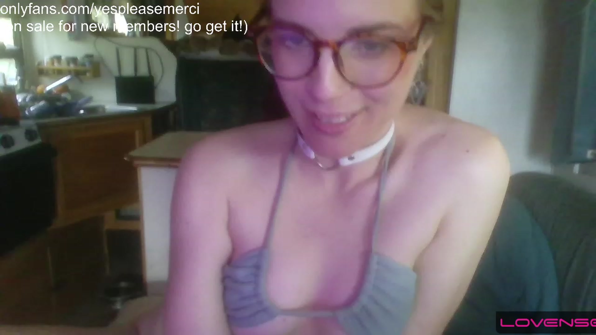 Gallery image thumbnail from yespleasemmhm's myfreecams stream on, 05/03/2023, 16:22 image 4 of 20