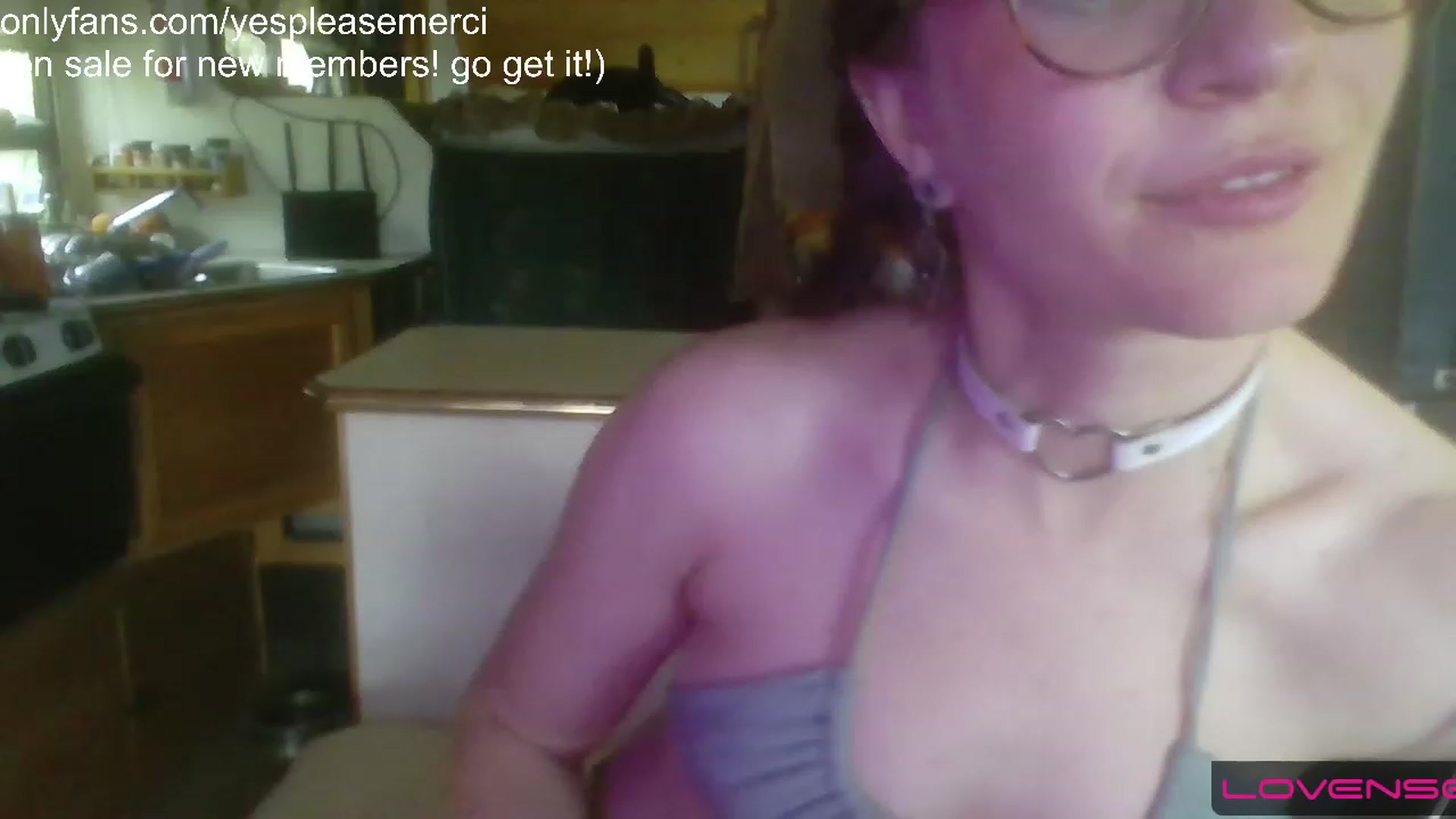 Gallery image thumbnail from yespleasemmhm's myfreecams stream on, 05/03/2023, 16:22 image 8 of 20