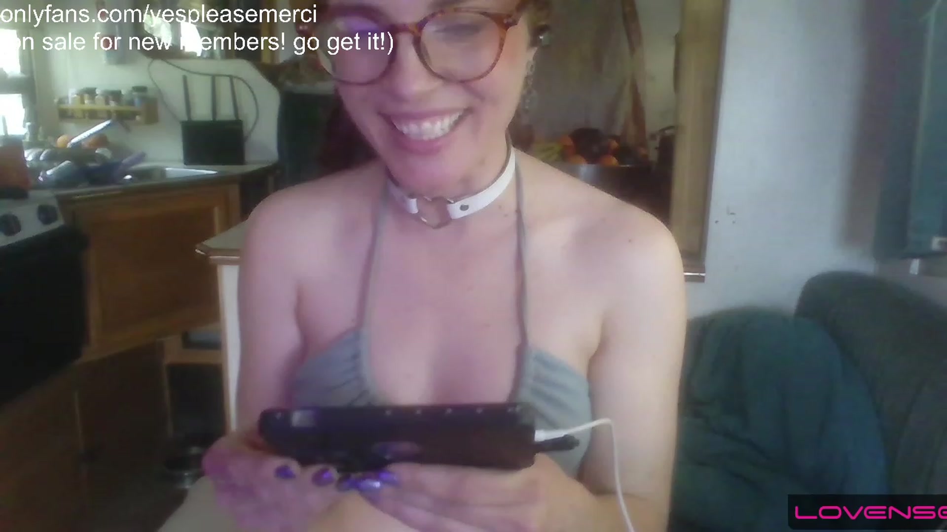 Gallery image thumbnail from yespleasemmhm's myfreecams stream on, 05/03/2023, 16:22 image 12 of 20