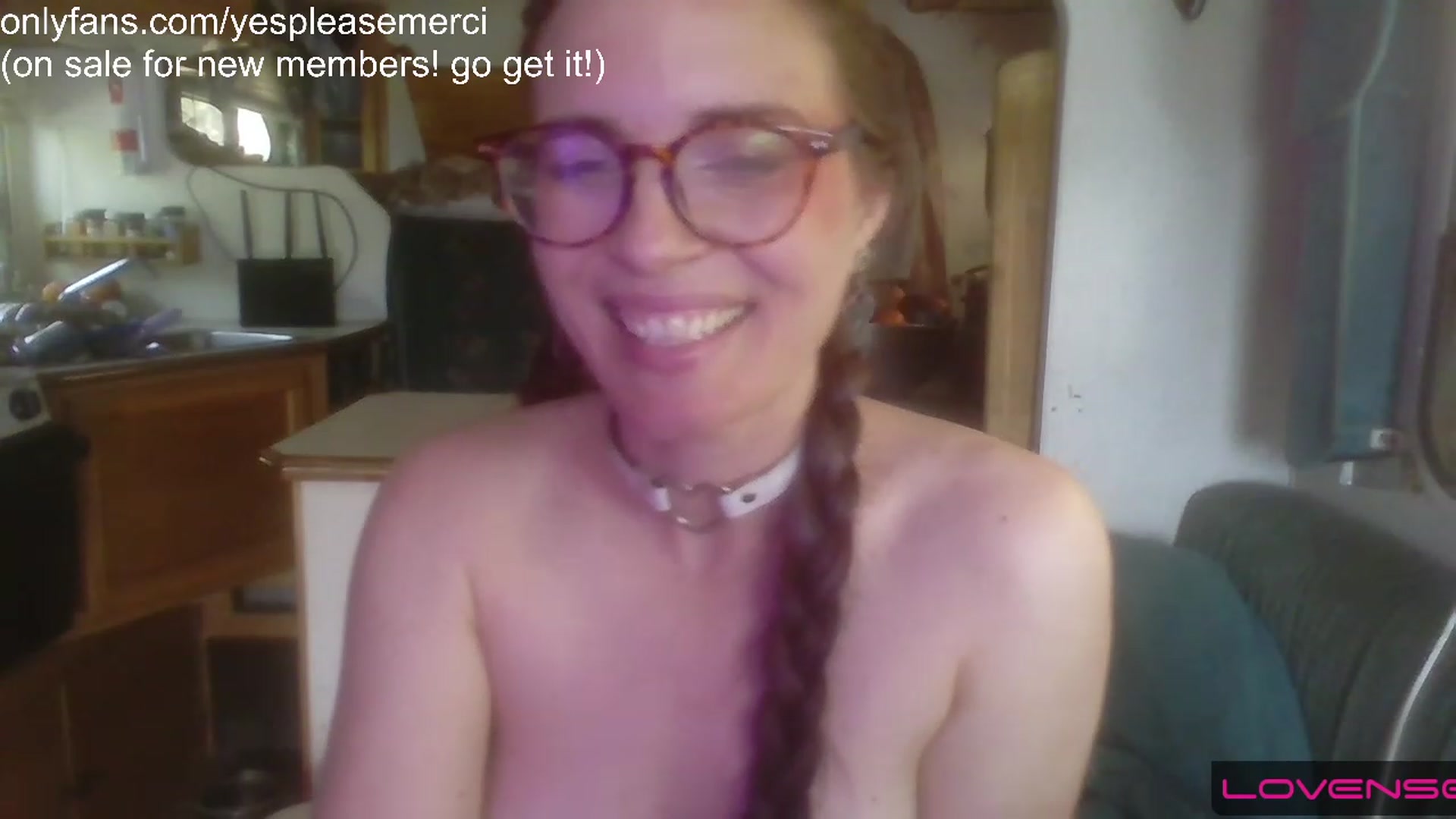 Gallery image thumbnail from yespleasemmhm's myfreecams stream on, 05/03/2023, 17:21 image 18 of 20