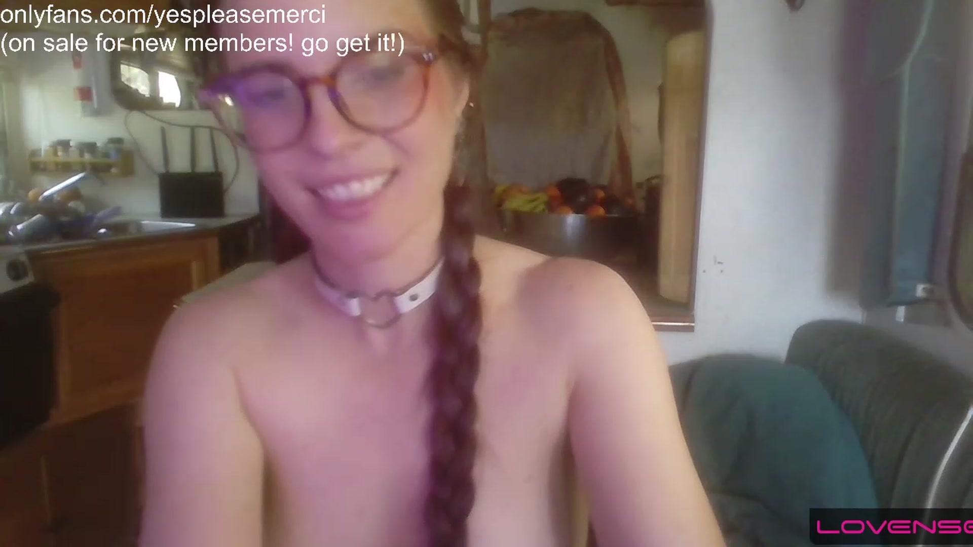 Gallery image thumbnail from yespleasemmhm's myfreecams stream on, 05/03/2023, 17:21 image 19 of 20