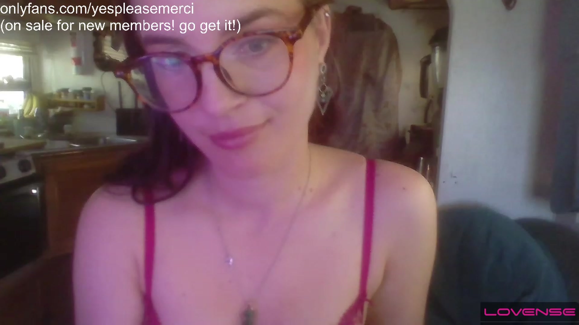 Gallery image thumbnail from yespleasemmhm's myfreecams stream on, 05/05/2023, 15:28 image 5 of 20