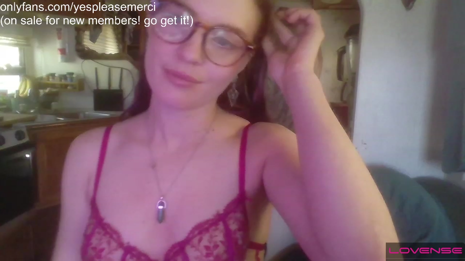 Gallery image thumbnail from yespleasemmhm's myfreecams stream on, 05/05/2023, 15:28 image 4 of 20