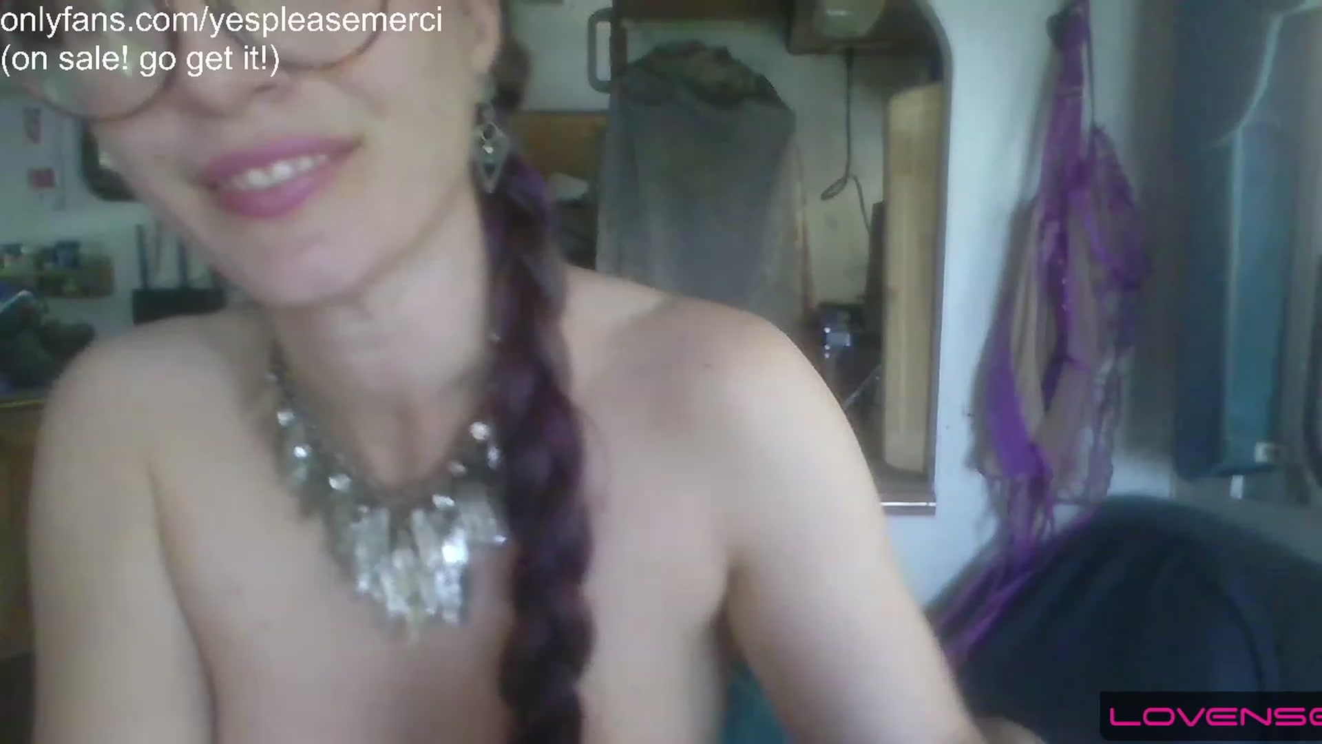 Gallery image thumbnail from yespleasemmhm's myfreecams stream on, 05/19/2023, 17:19 image 6 of 20