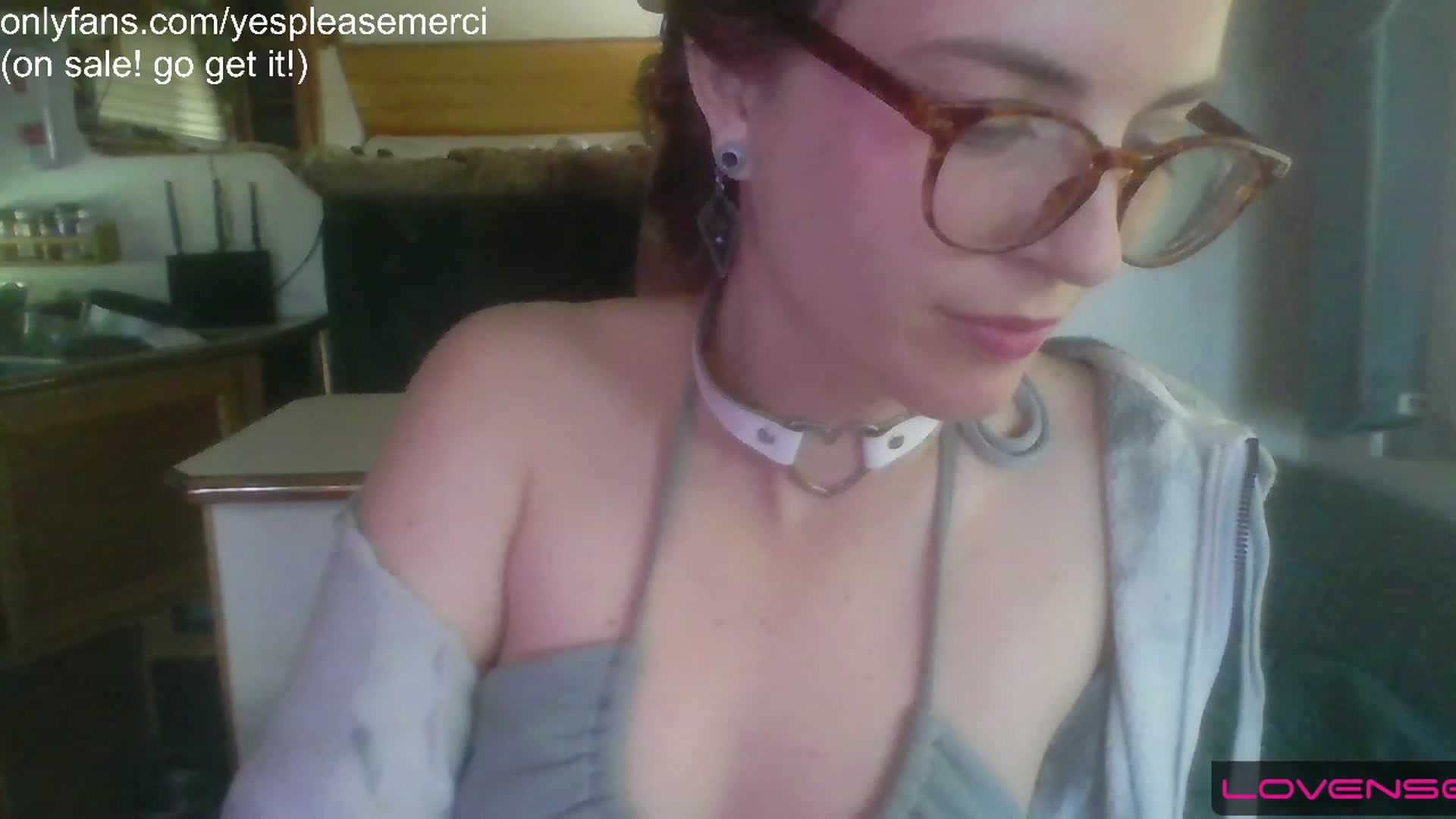 Gallery image thumbnail from yespleasemmhm's myfreecams stream on, 05/22/2023, 14:18 image 3 of 20