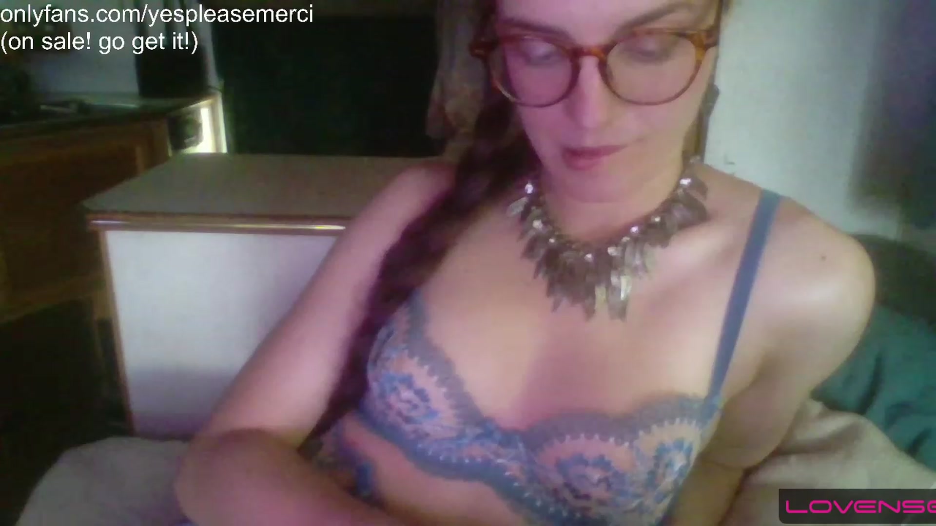 Gallery image thumbnail from yespleasemmhm's myfreecams stream on, 05/31/2023, 14:51 image 10 of 20