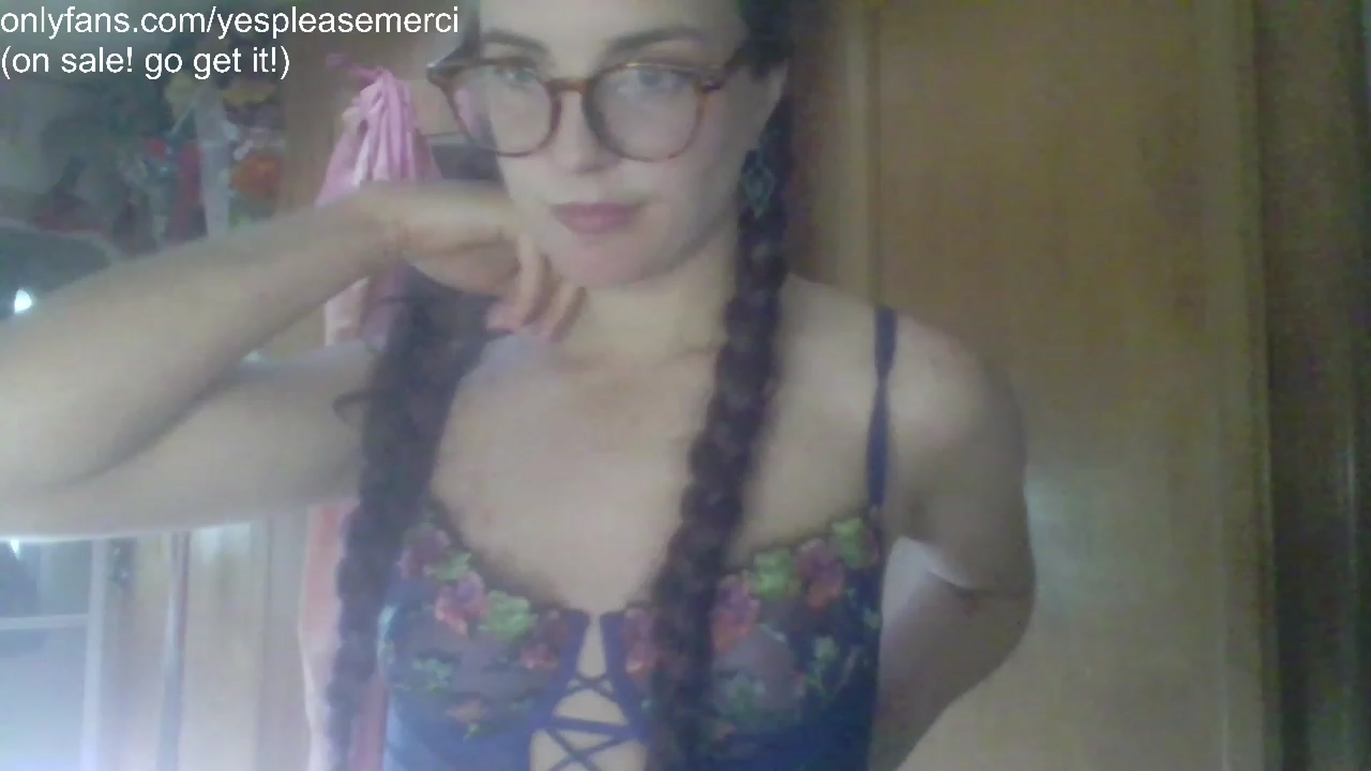 Gallery image thumbnail from yespleasemmhm's myfreecams stream on, 06/12/2023, 17:18 image 12 of 20